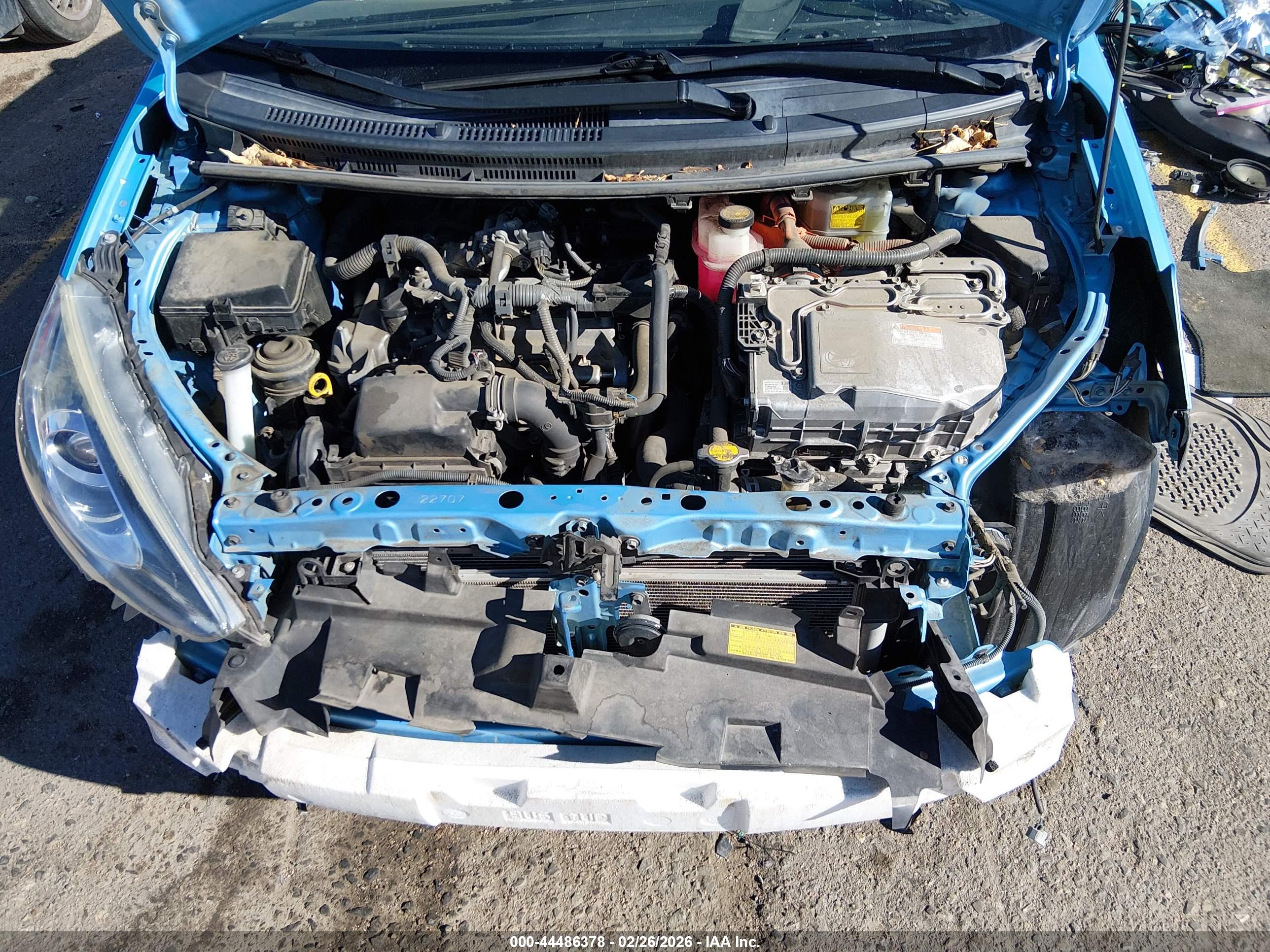 TOYOTA PRIUS image 10