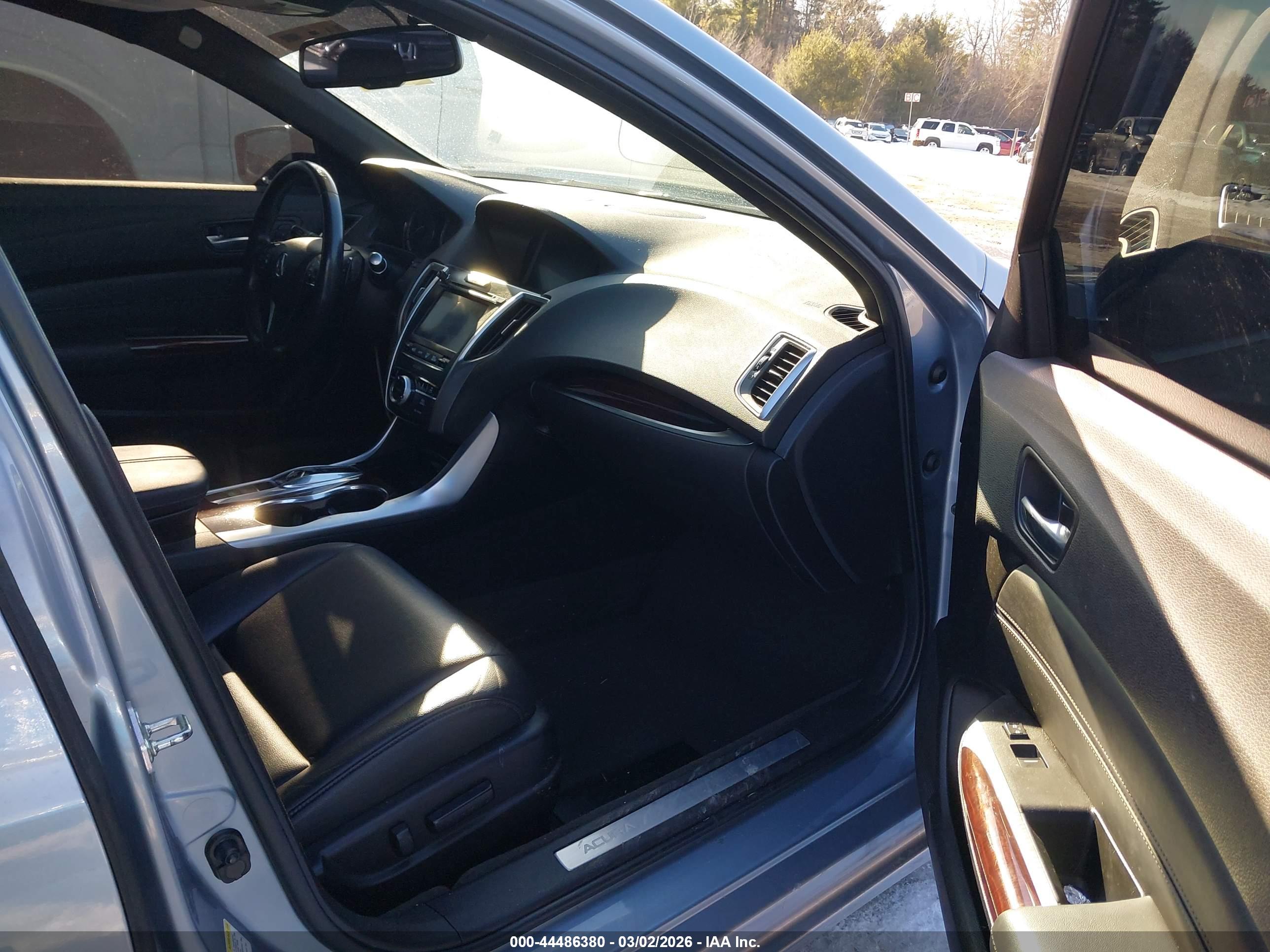 ACURA TLX image 5