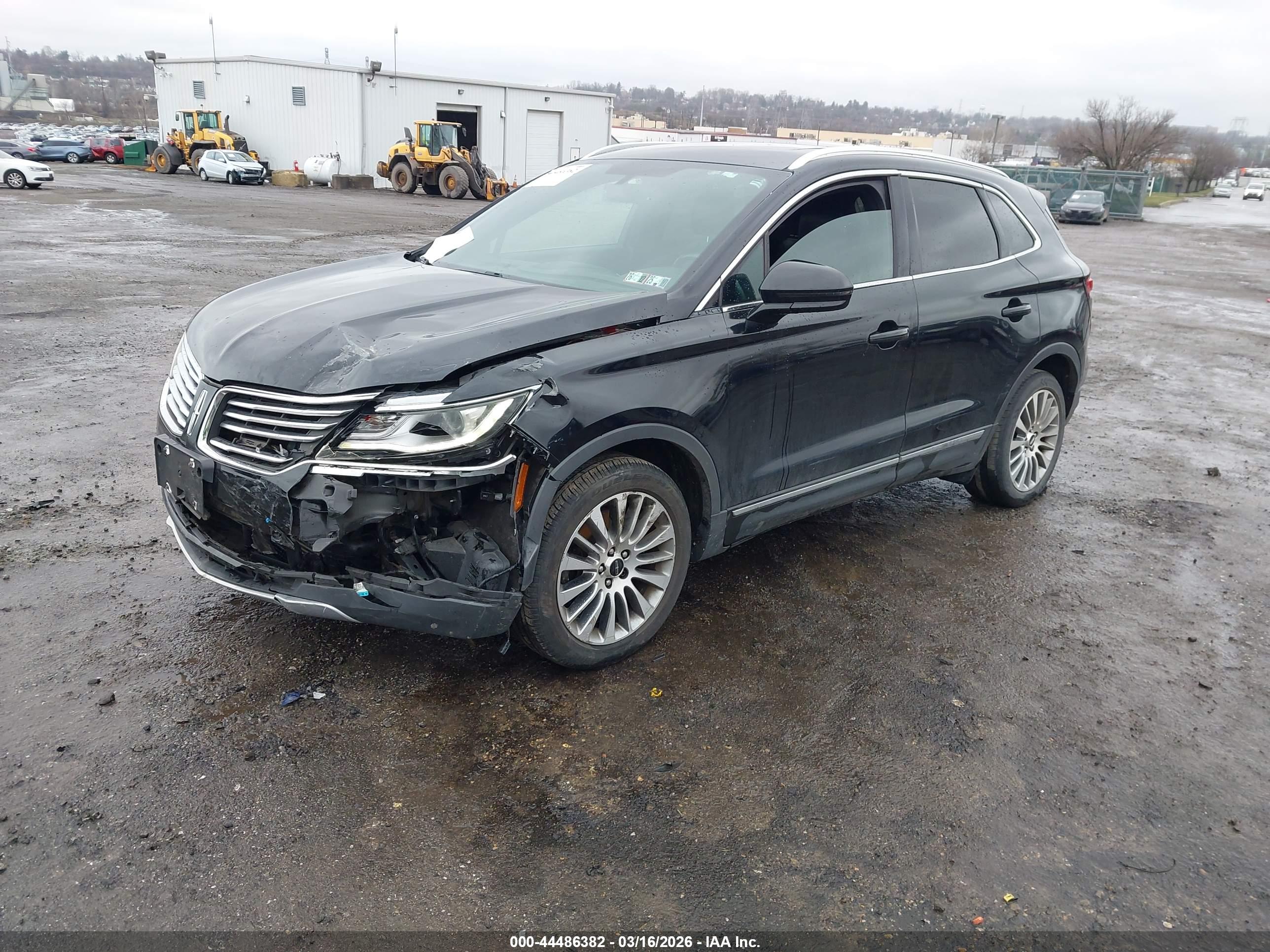 LINCOLN MKC image 2
