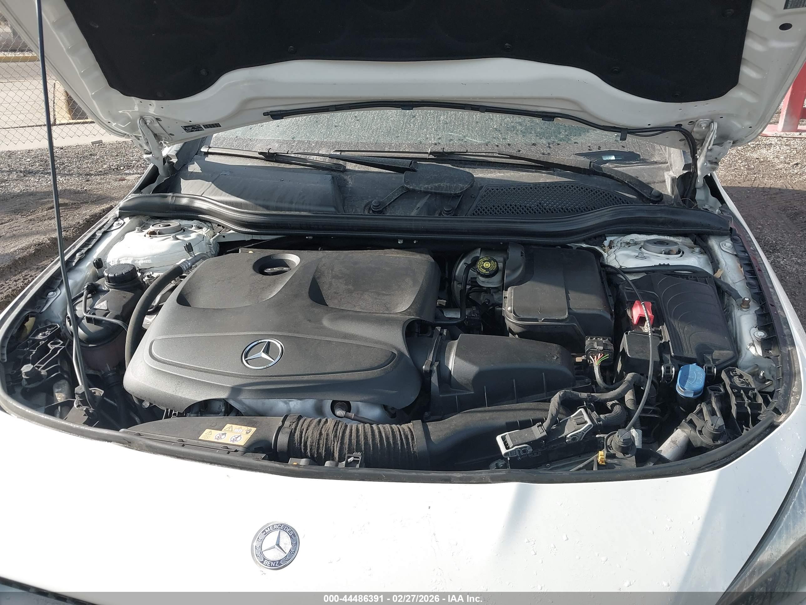 MERCEDES-BENZ CLA image 10