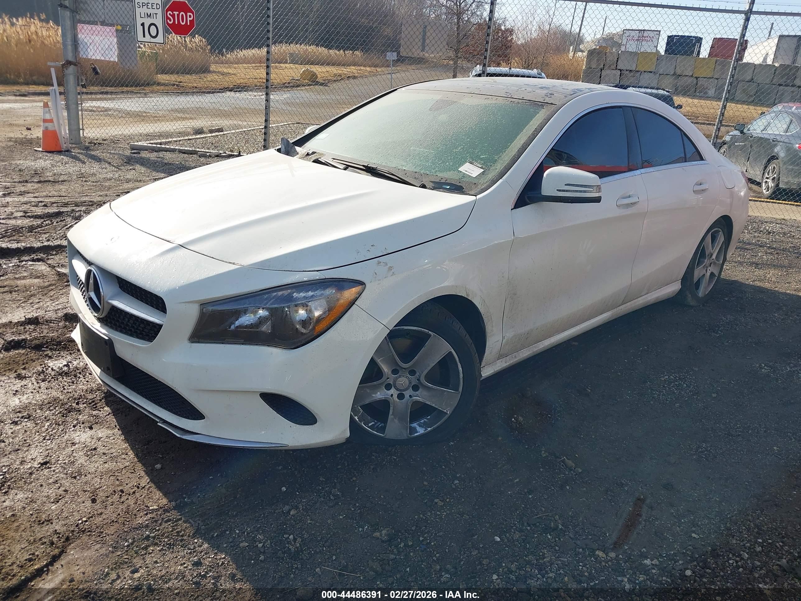 MERCEDES-BENZ CLA image 2
