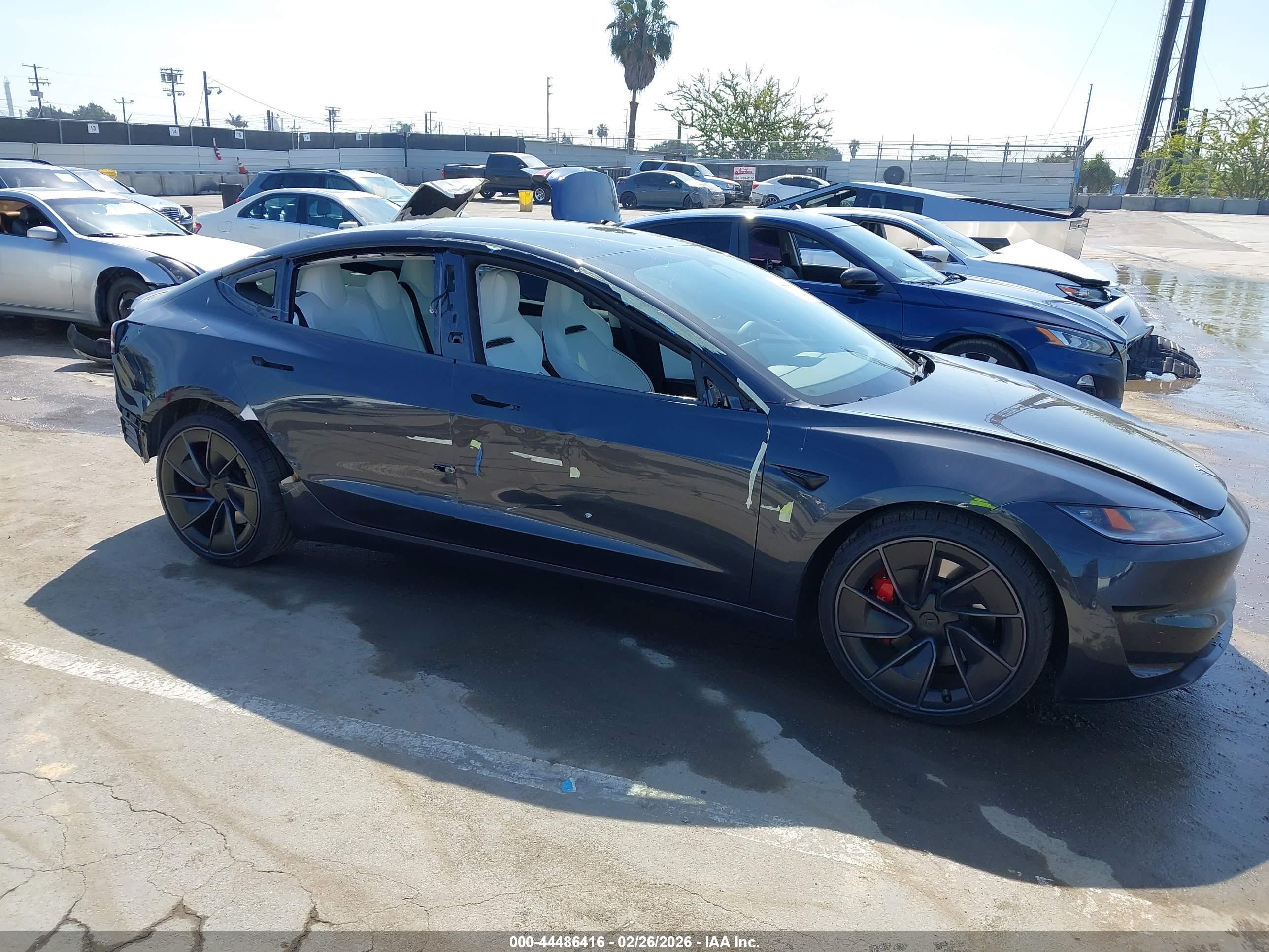 TESLA MODEL image 6