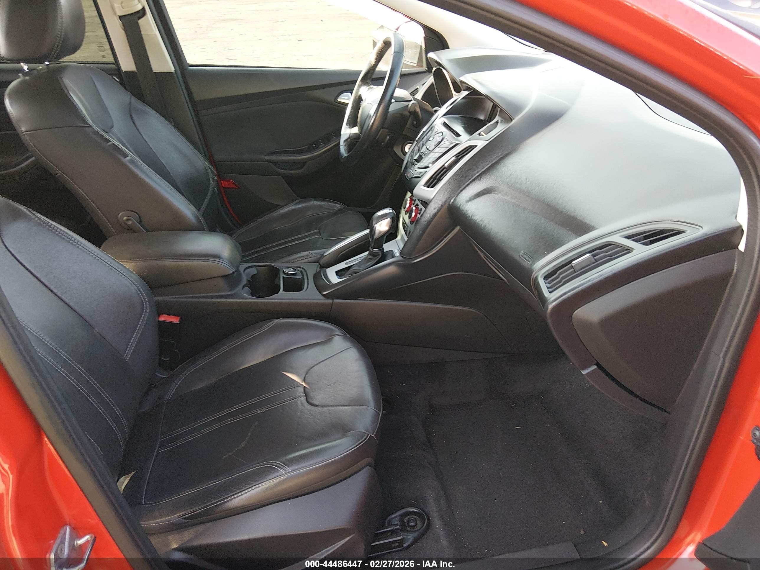 FORD FOCUS image 5