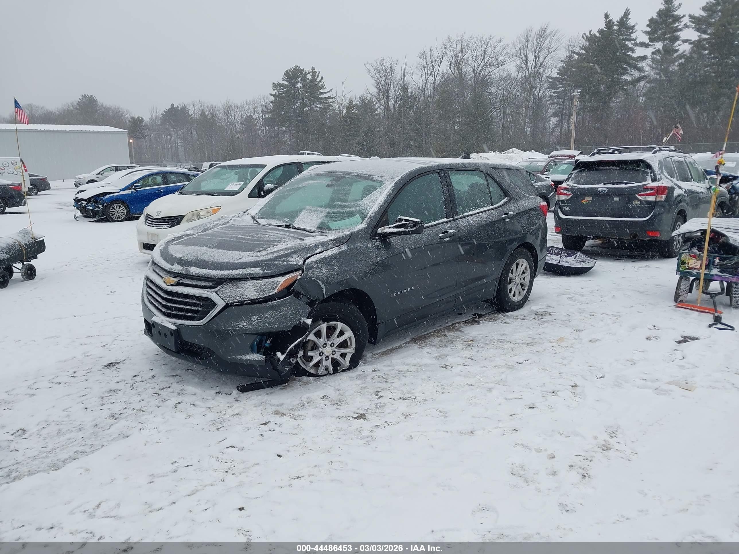CHEVROLET EQUINOX image 2