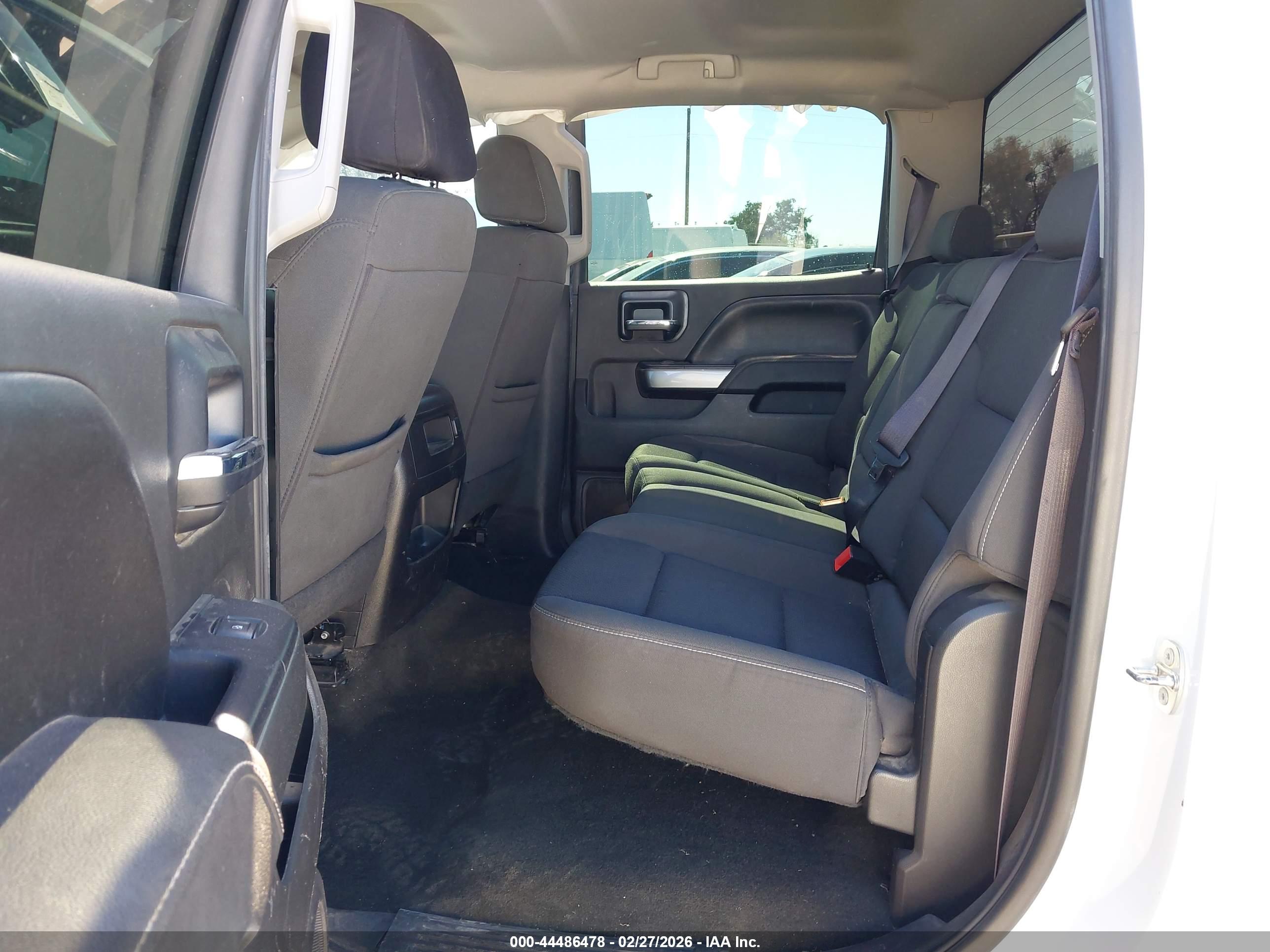 CHEVROLET SILVERADO image 8