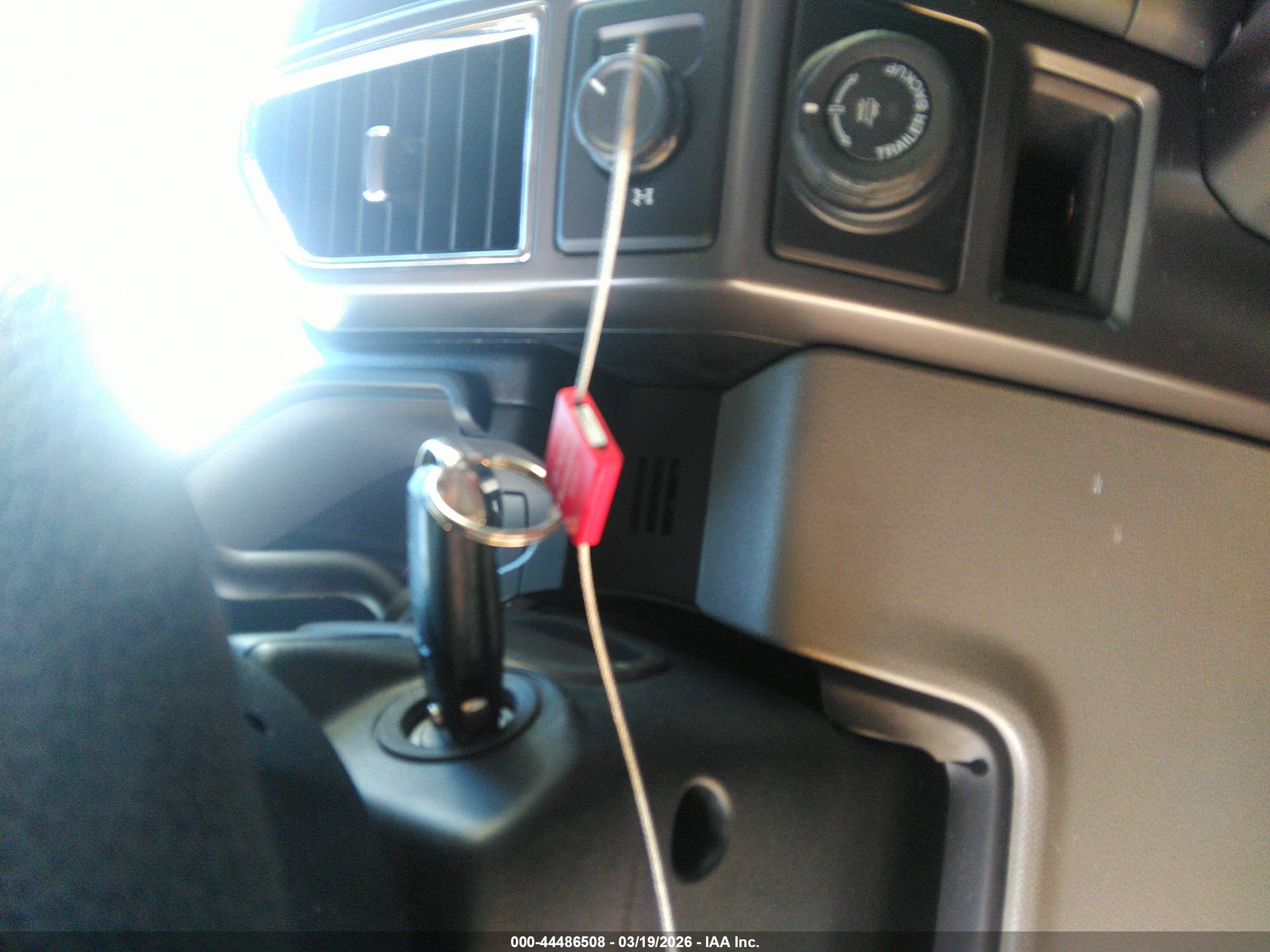 FORD F-150 image 11