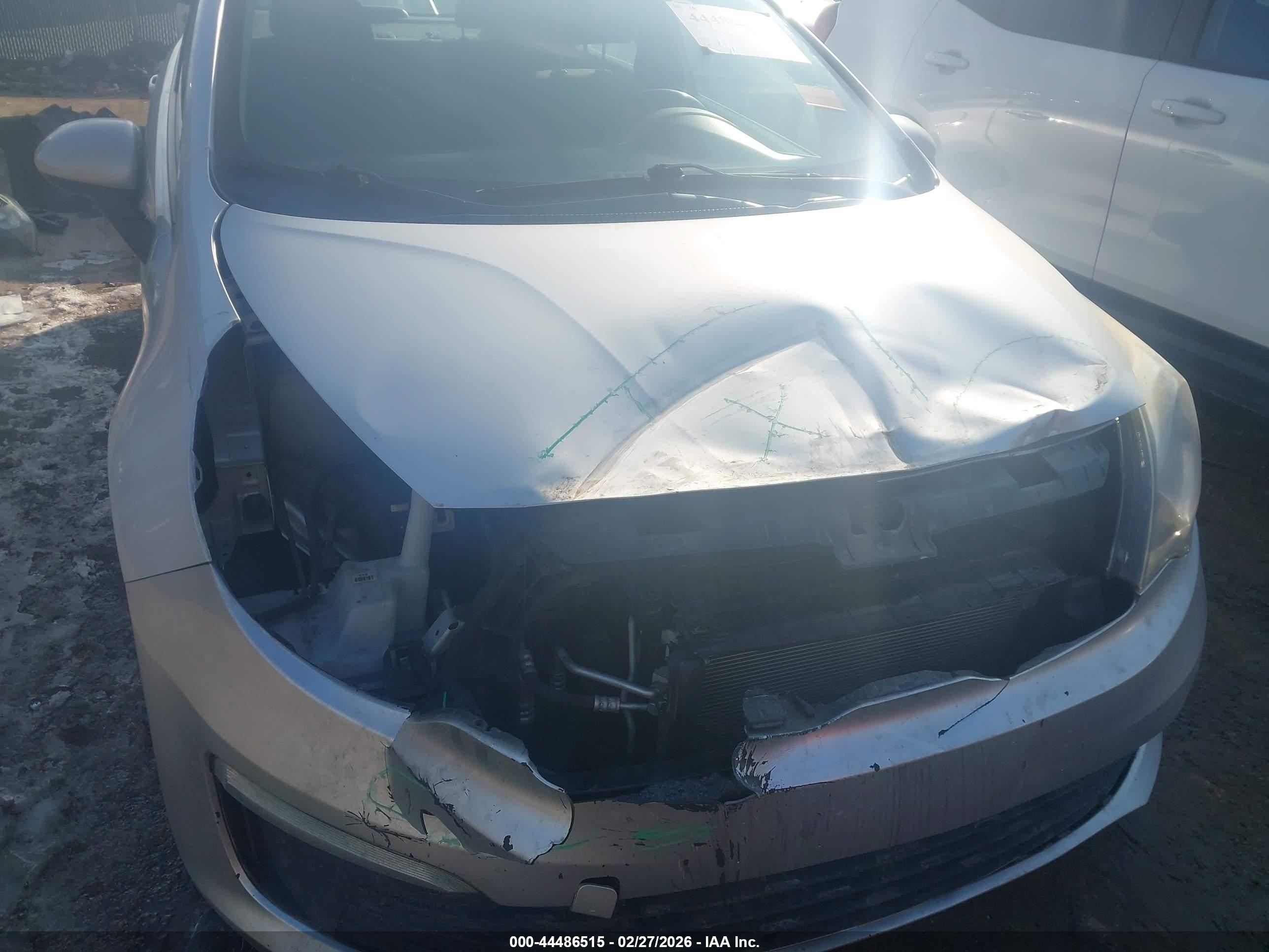 KIA RIO image 6