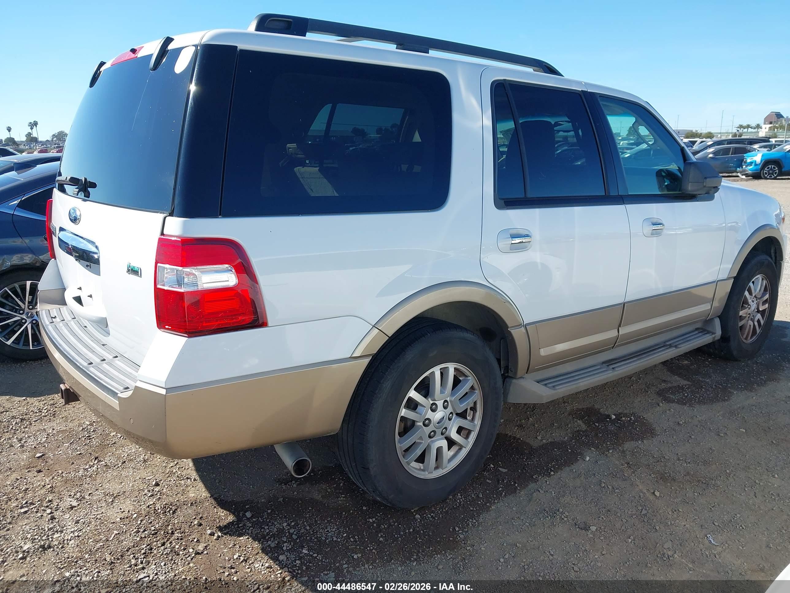 FORD EXPEDITION image 4