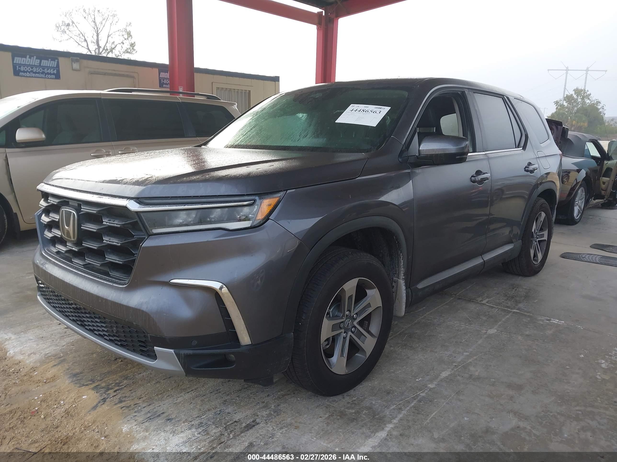 HONDA PILOT image 2