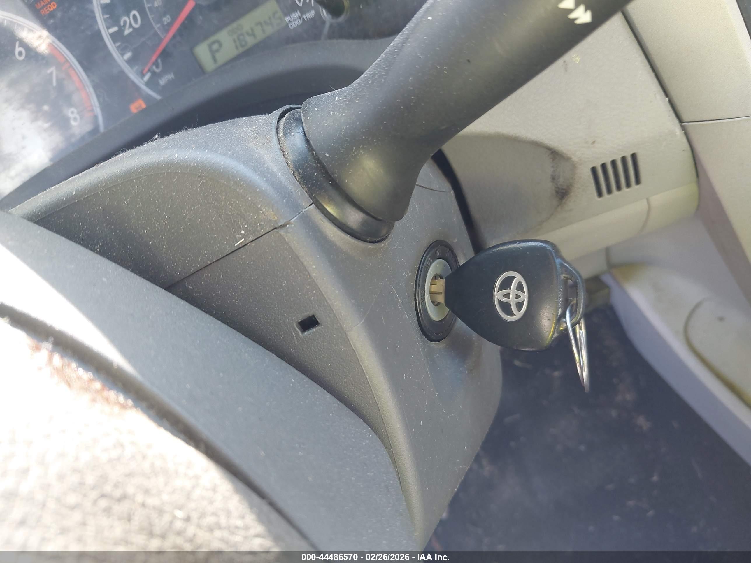 TOYOTA COROLLA image 11