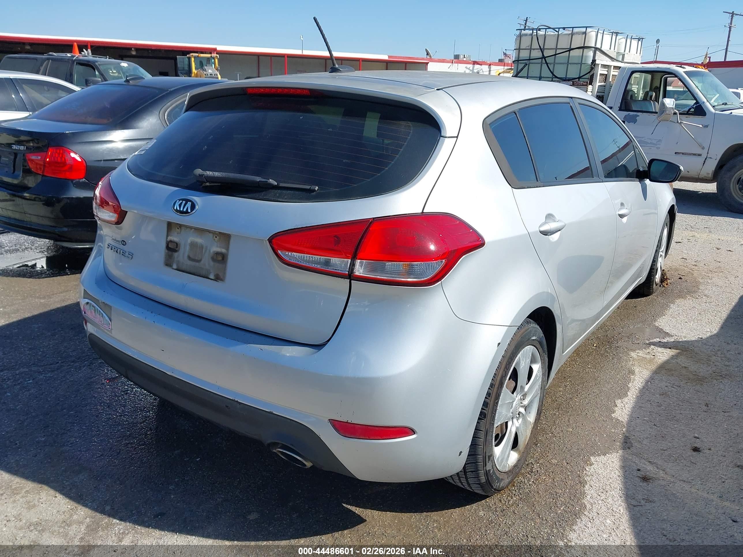 KIA FORTE image 4