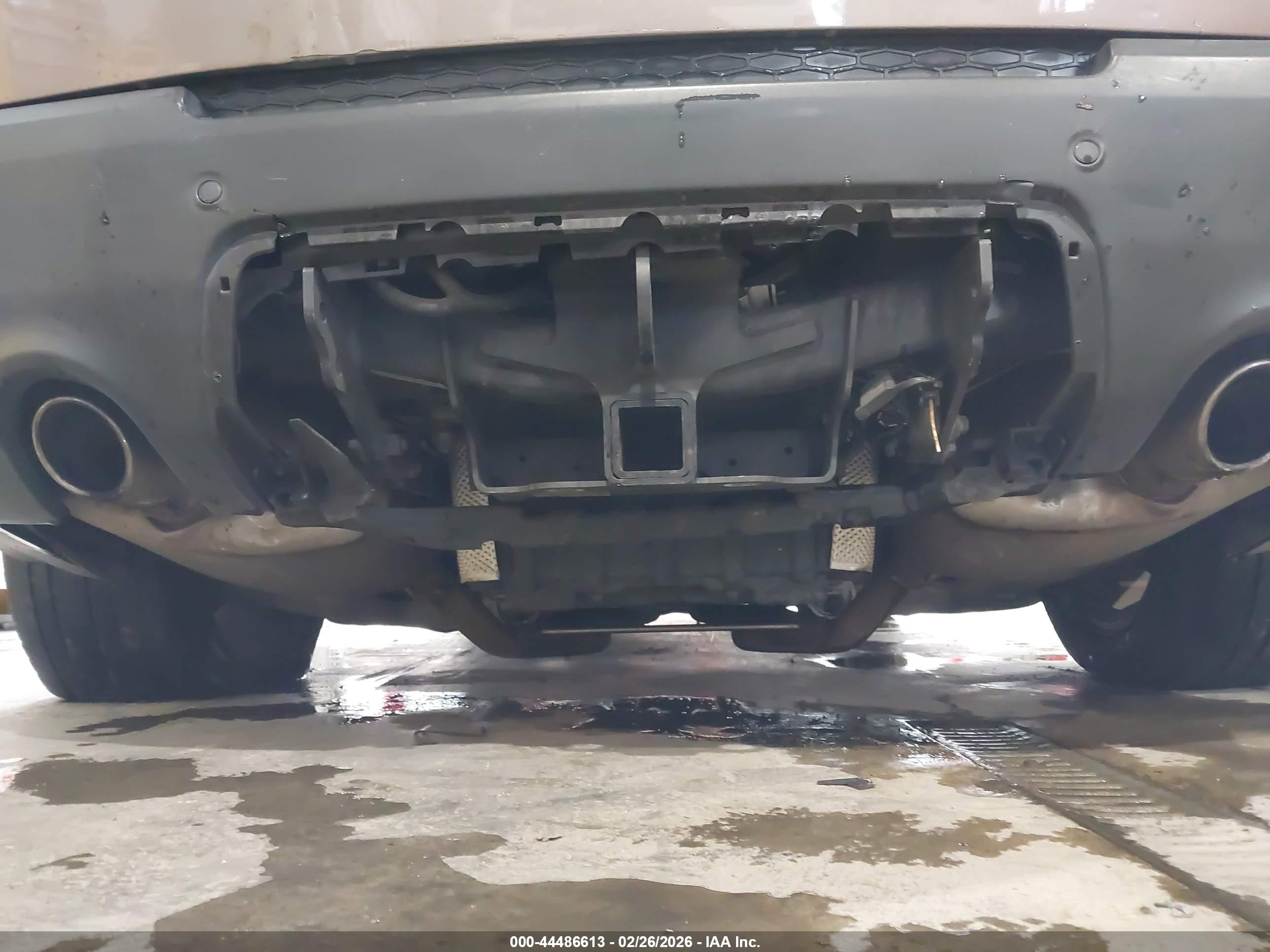 LAND ROVER image 6