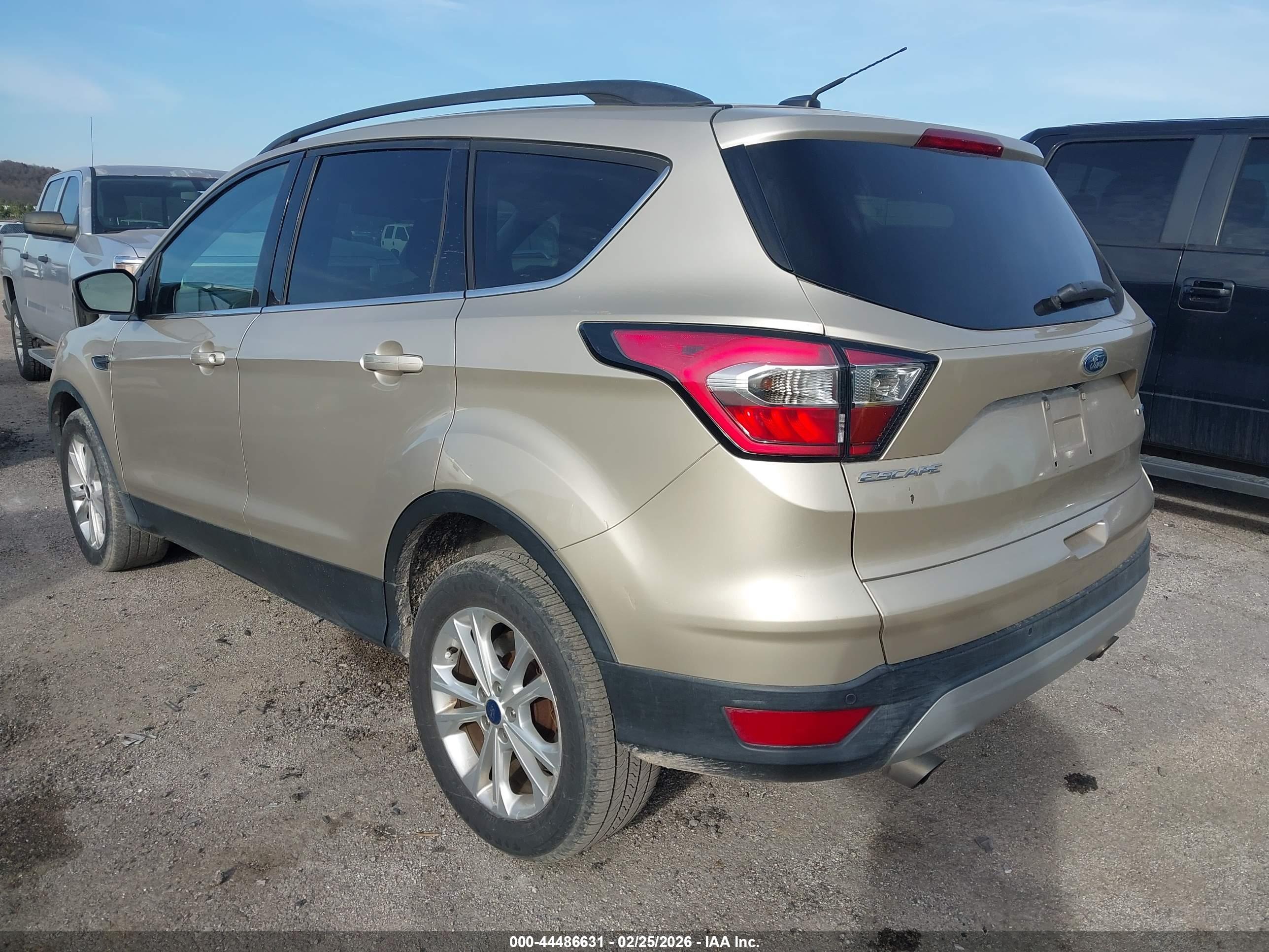 FORD ESCAPE image 3