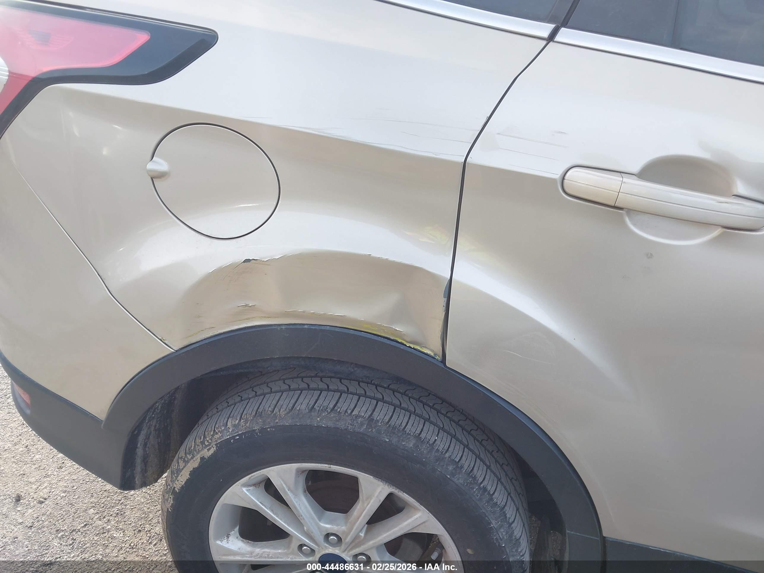 FORD ESCAPE image 6