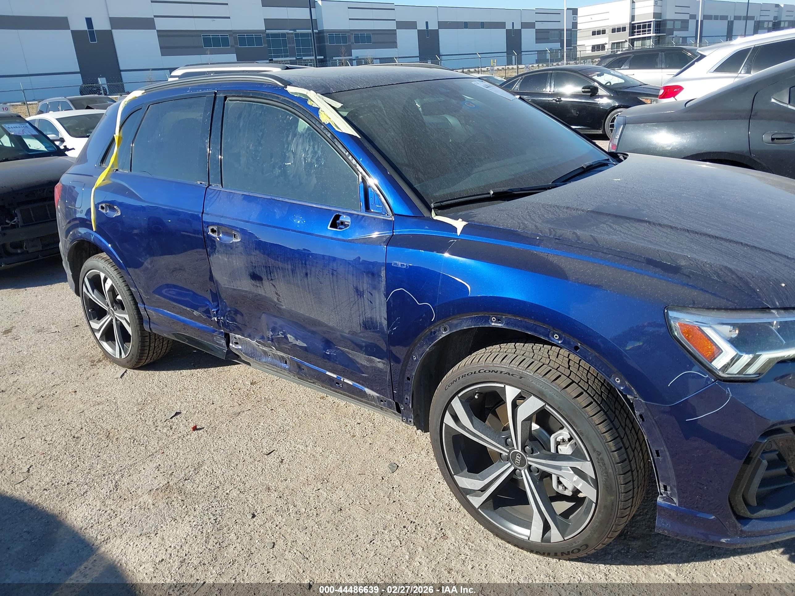 AUDI Q3 image 6