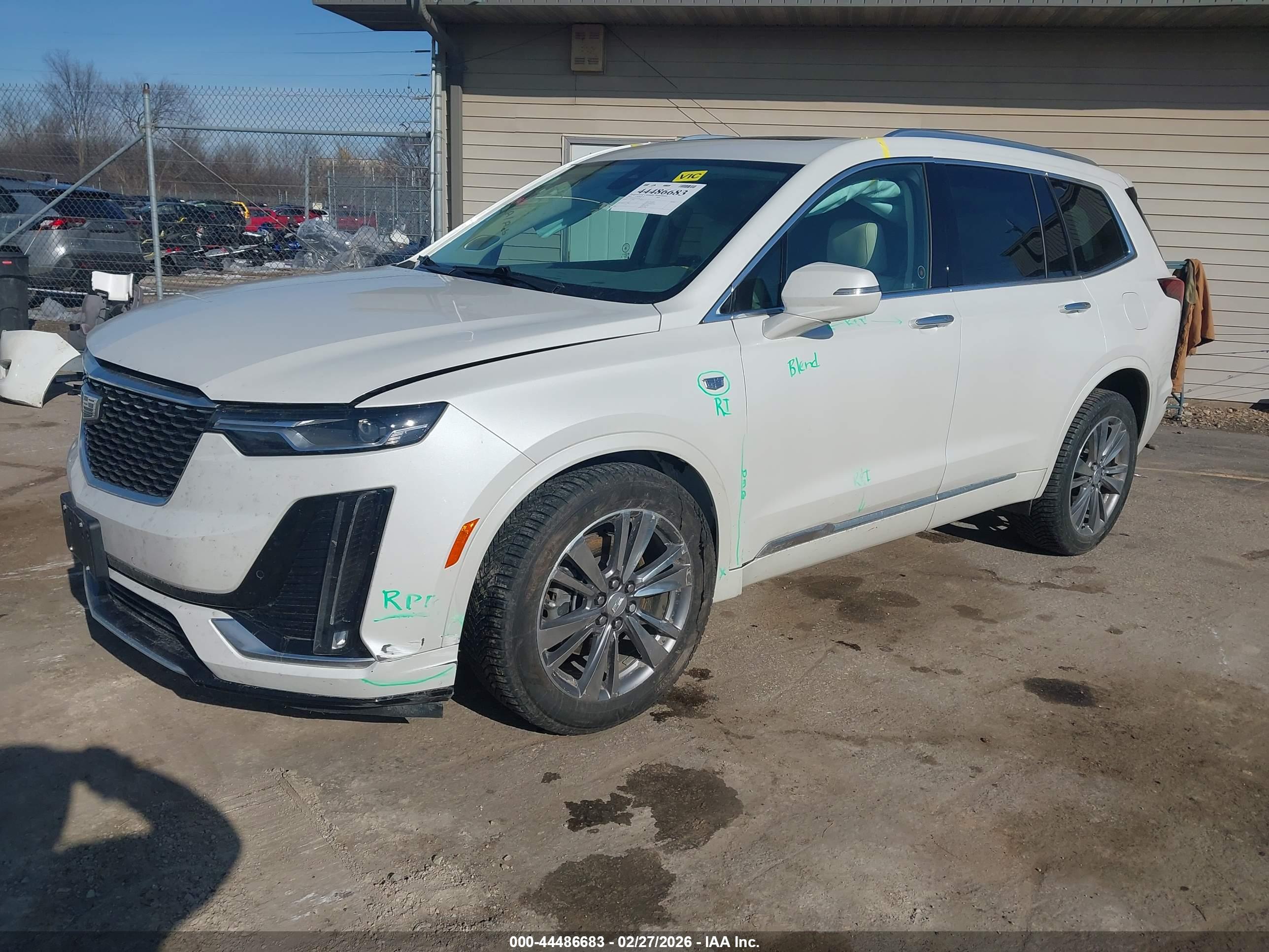 CADILLAC XT6 image 2