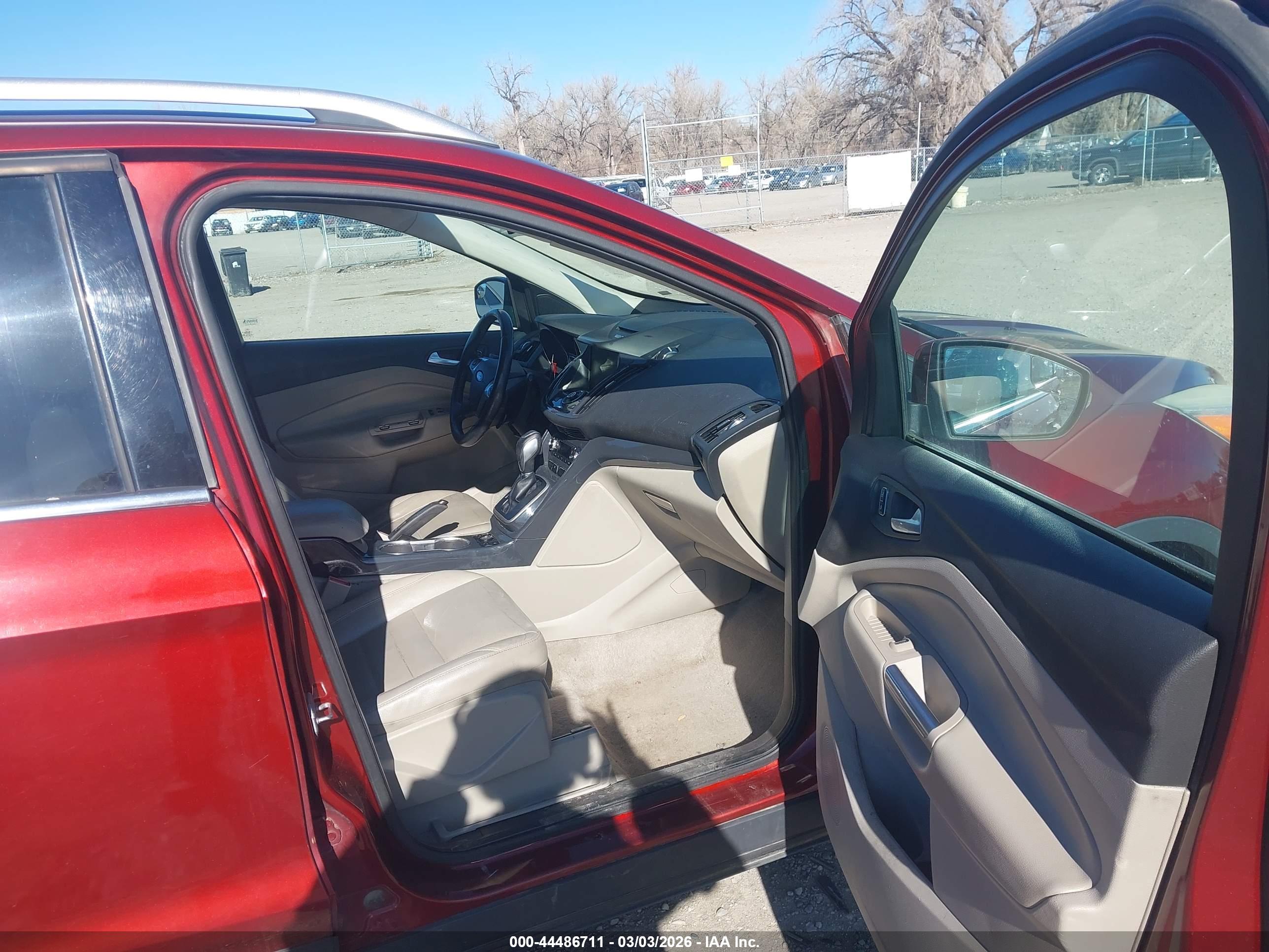 FORD ESCAPE image 5