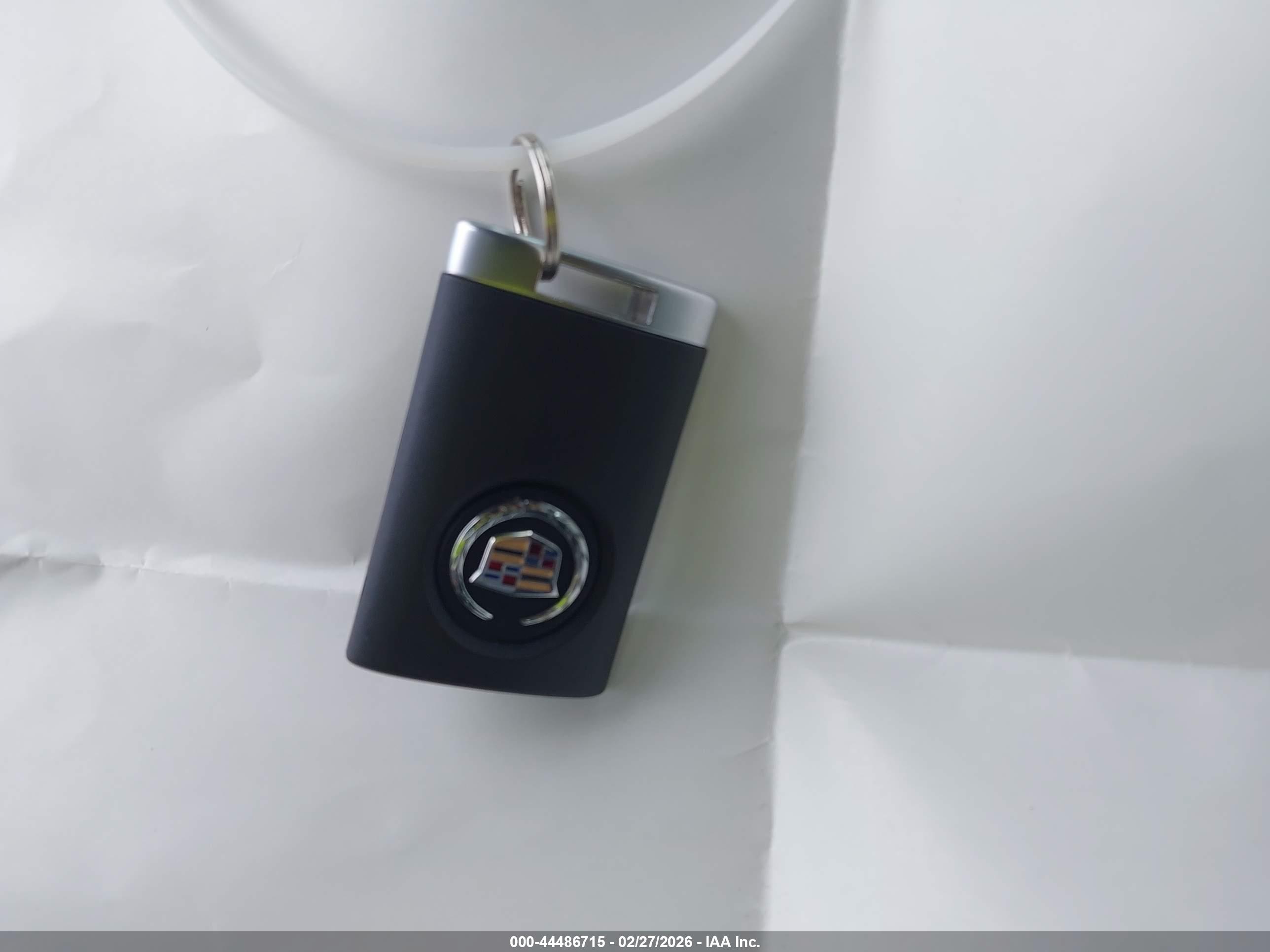CADILLAC XTS image 11