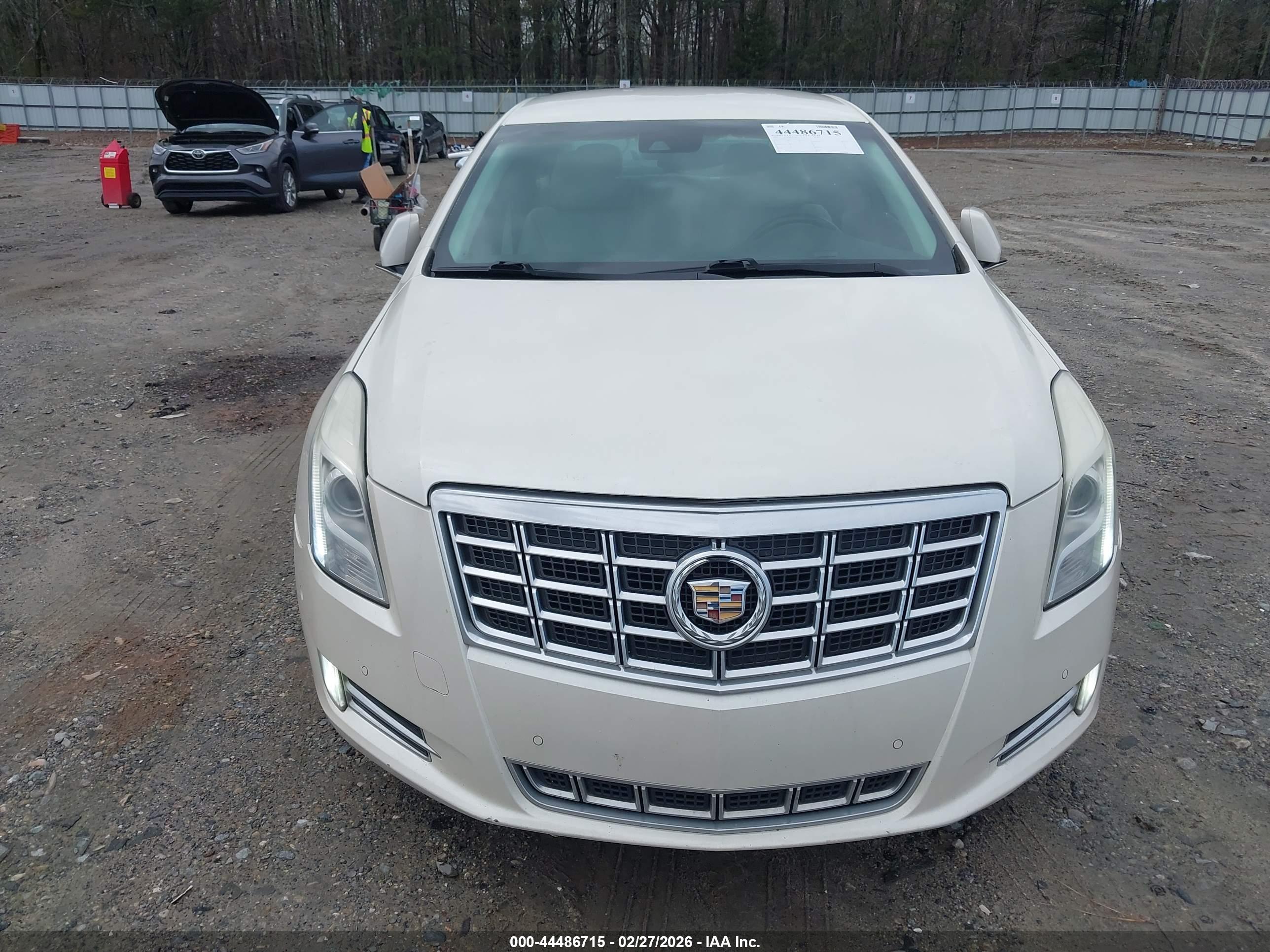 CADILLAC XTS image 6