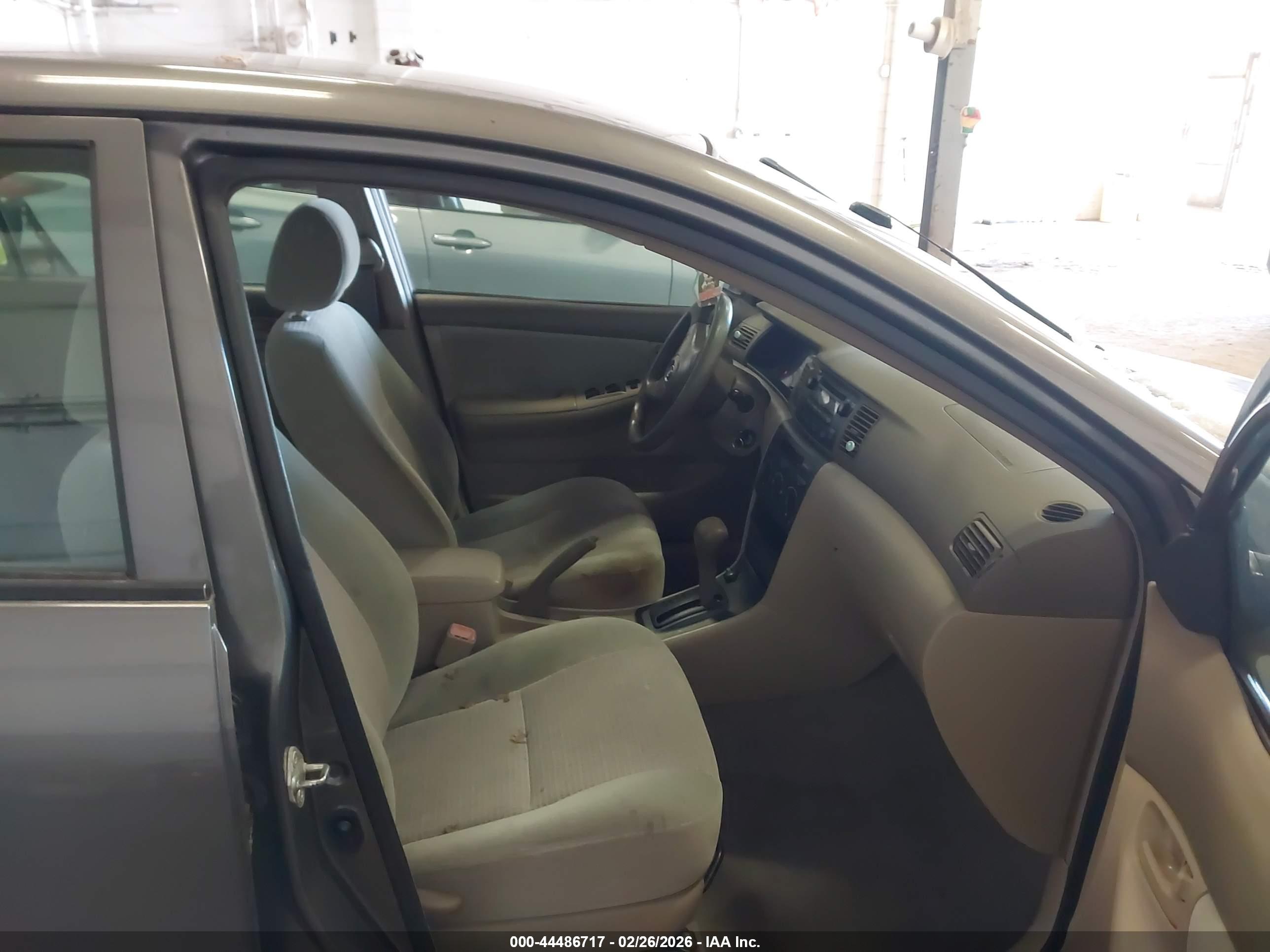 TOYOTA COROLLA image 5