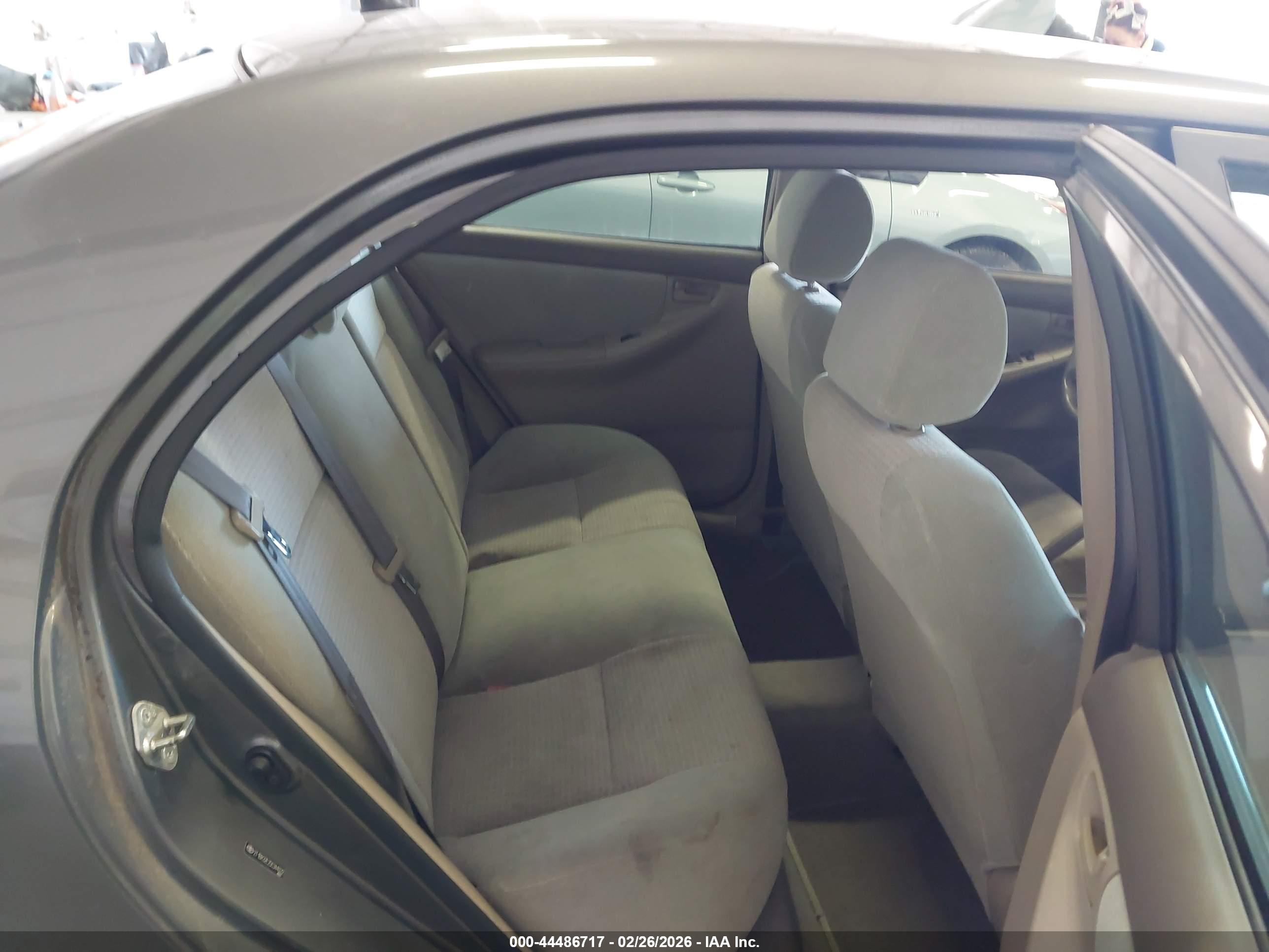 TOYOTA COROLLA image 8