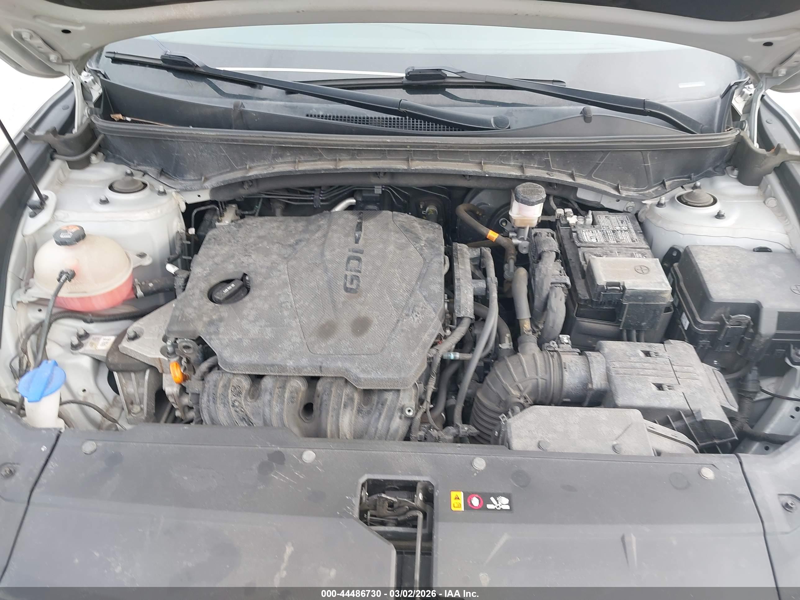 HYUNDAI TUCSON image 10
