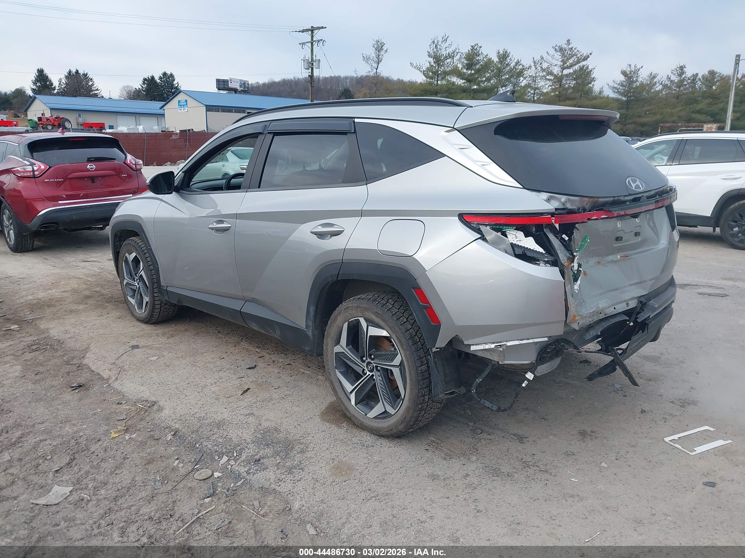 HYUNDAI TUCSON image 3