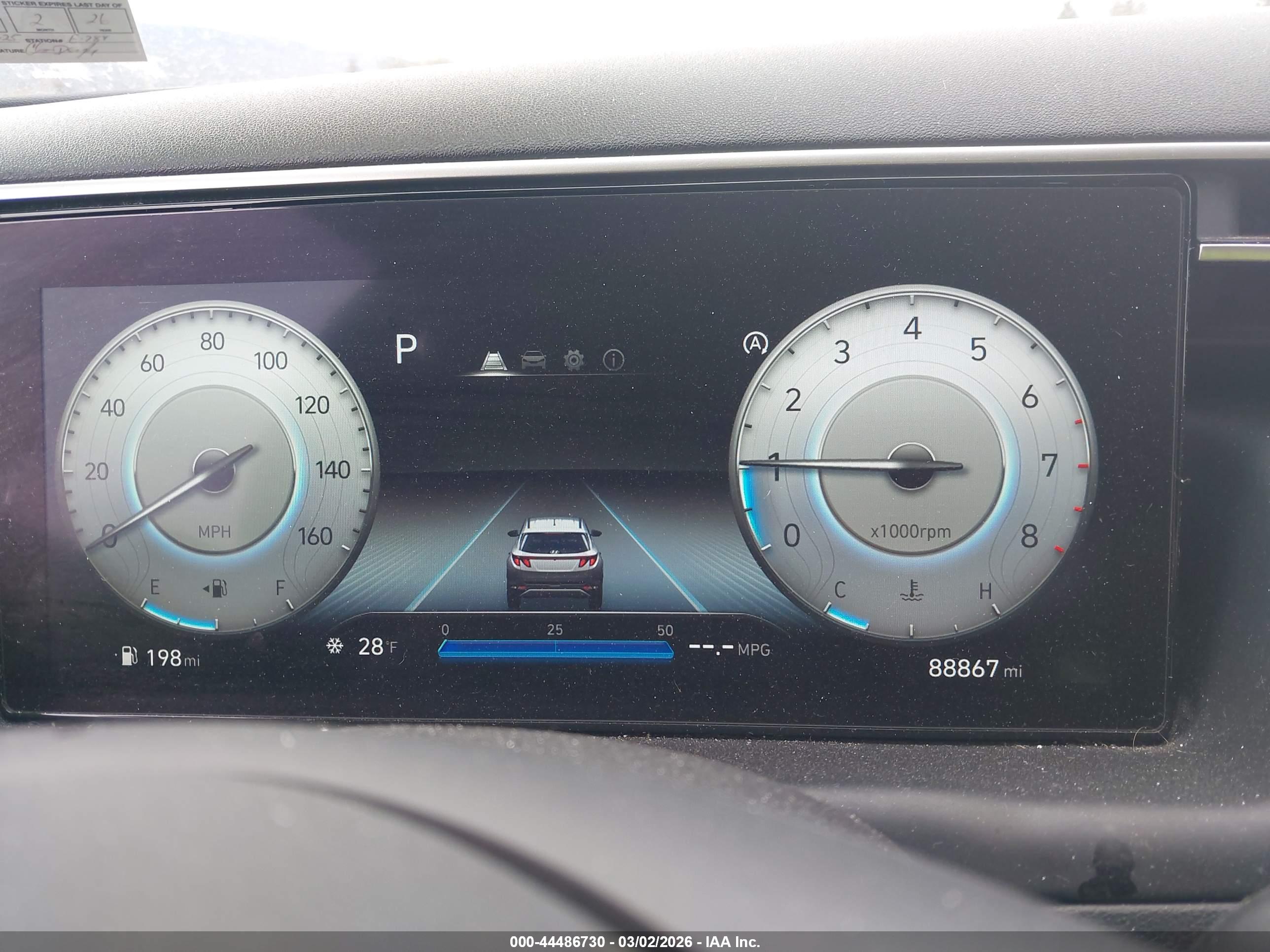 HYUNDAI TUCSON image 7