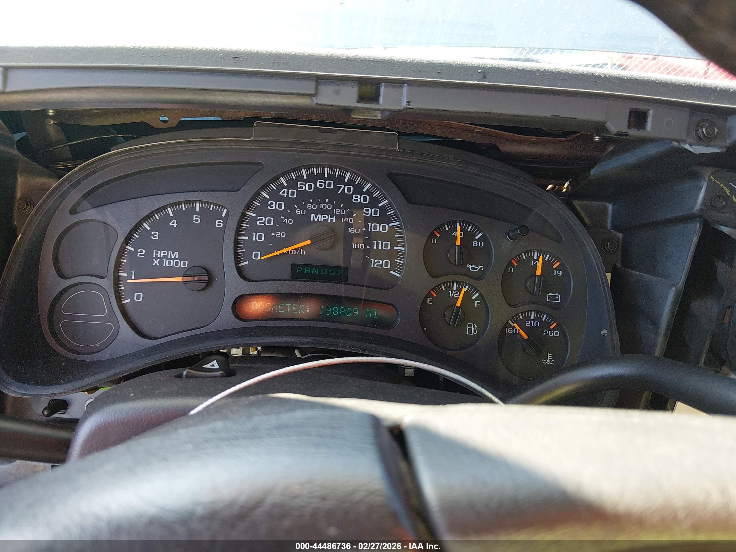 CHEVROLET TAHOE image 7