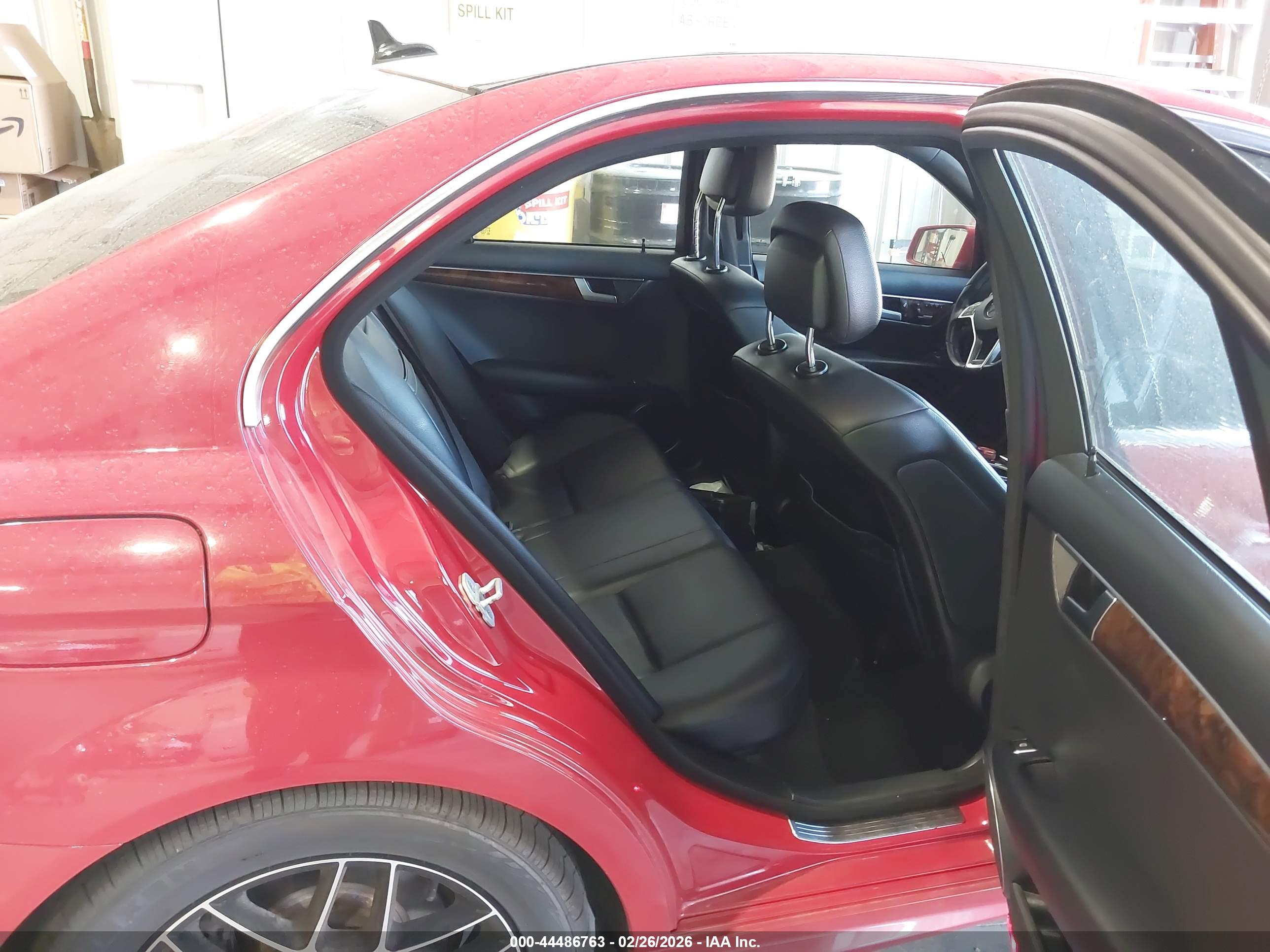 MERCEDES-BENZ C image 8