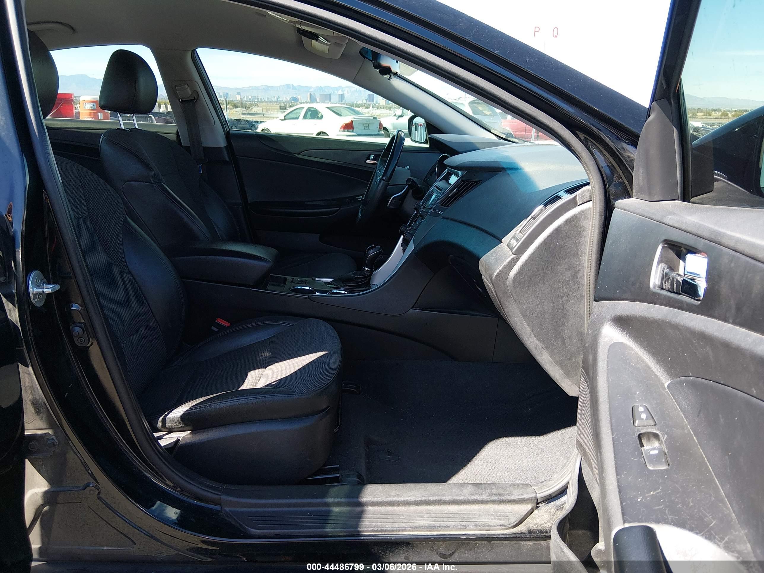 HYUNDAI SONATA image 5