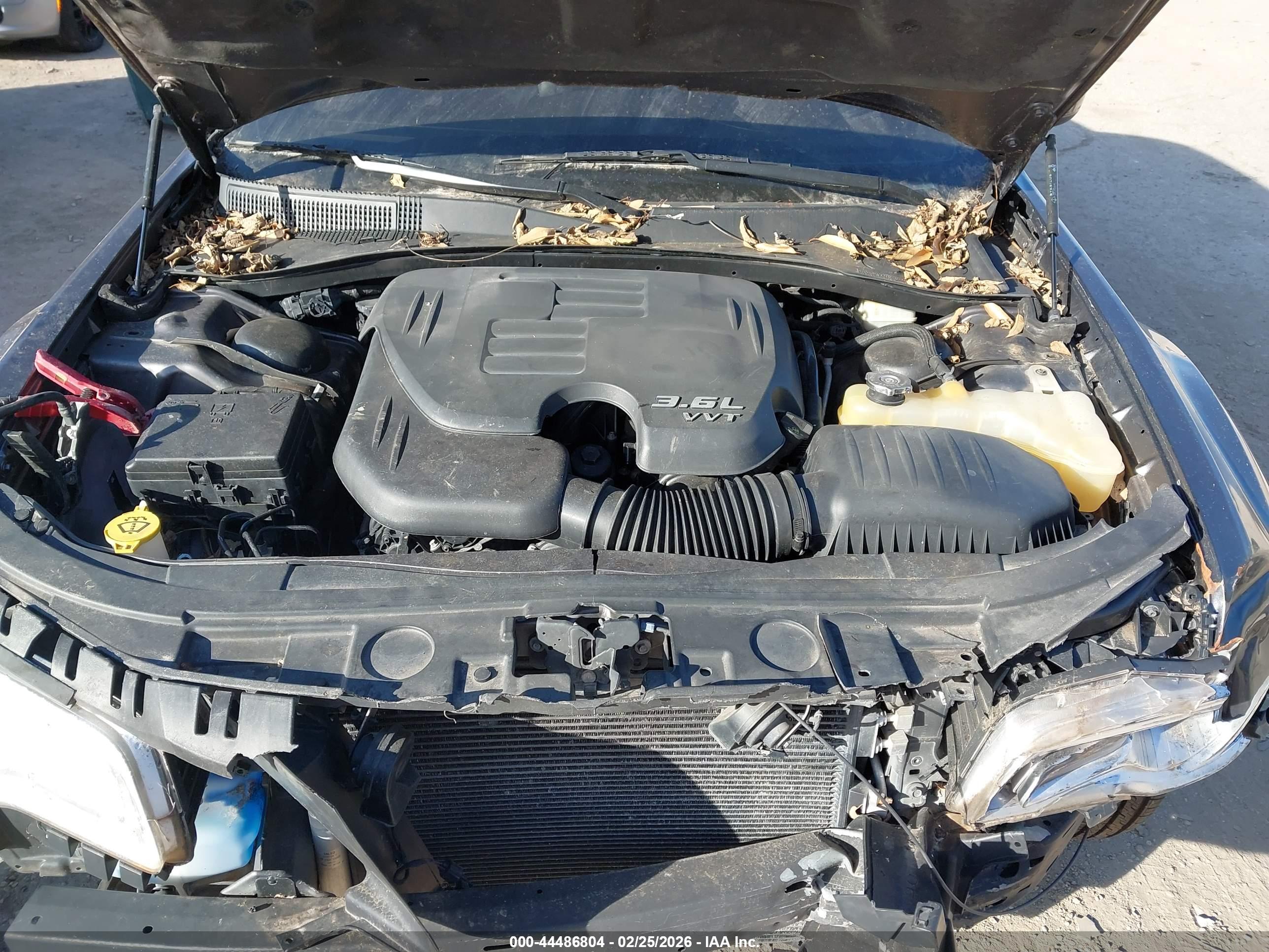 CHRYSLER 300 image 10