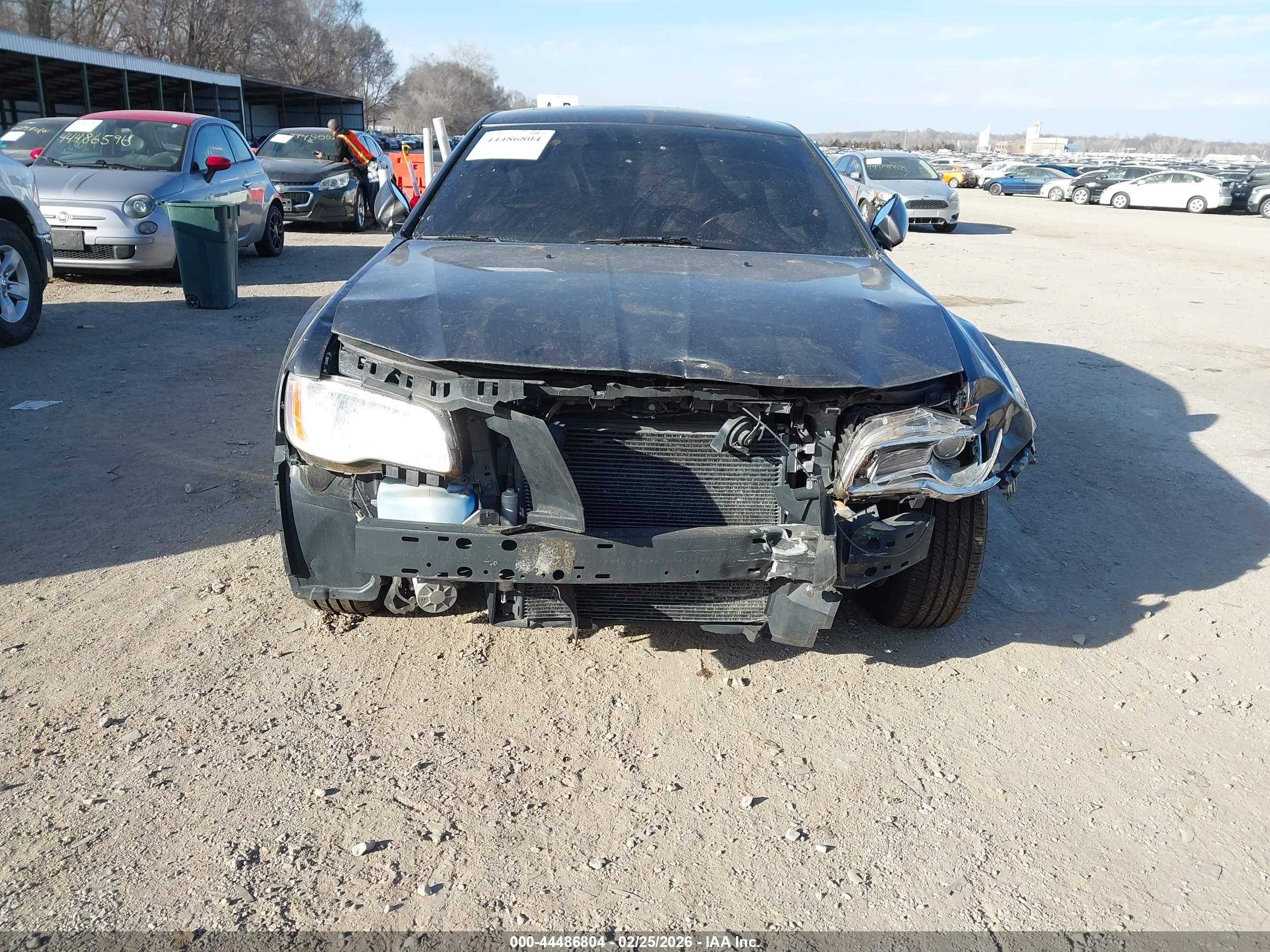 CHRYSLER 300 image 6