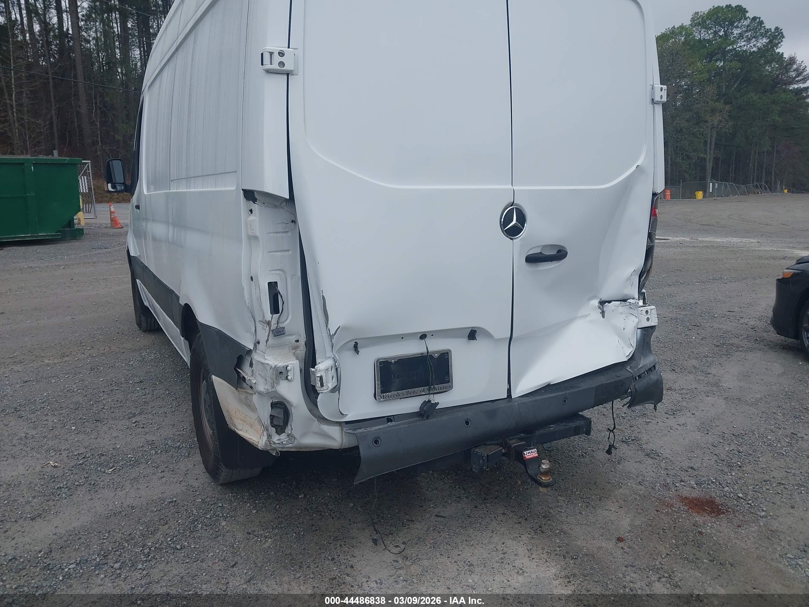 MERCEDES-BENZ SPRINTER image 6