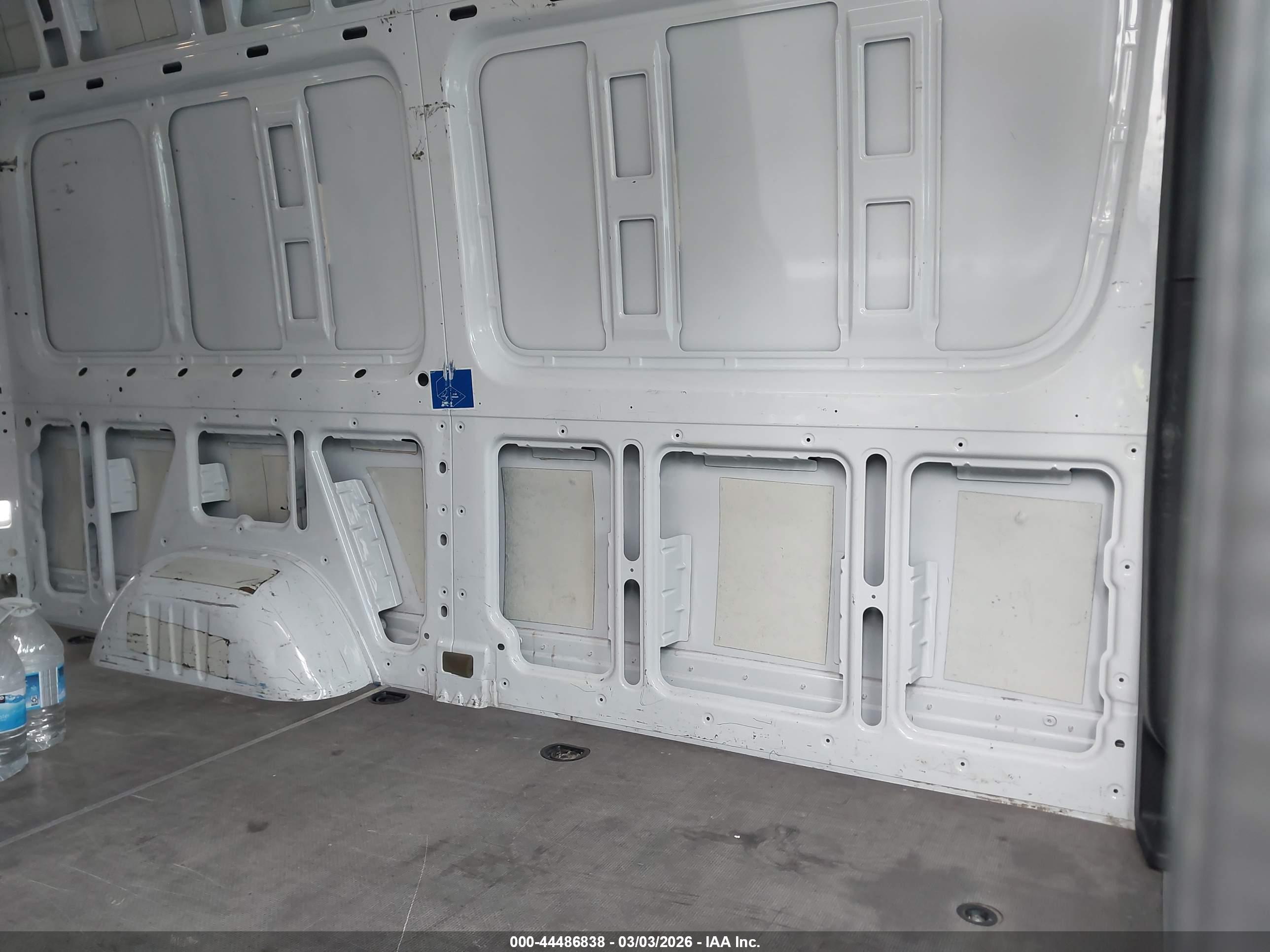 MERCEDES-BENZ SPRINTER image 8