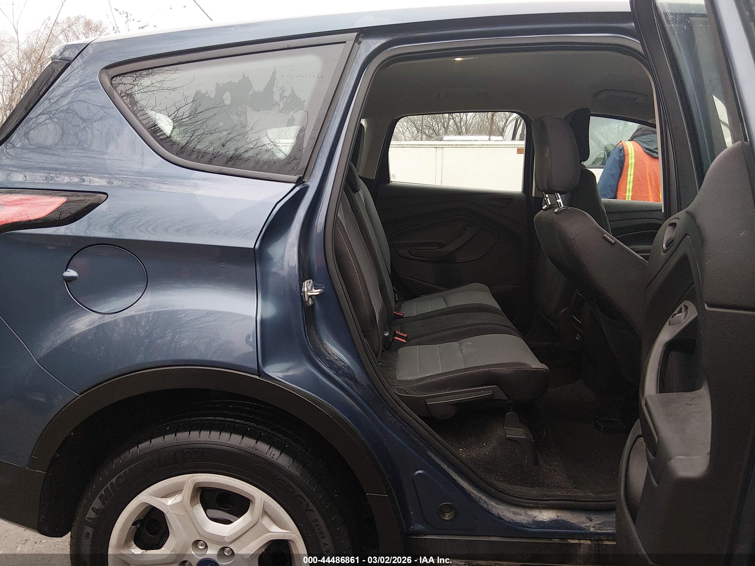 FORD ESCAPE image 8