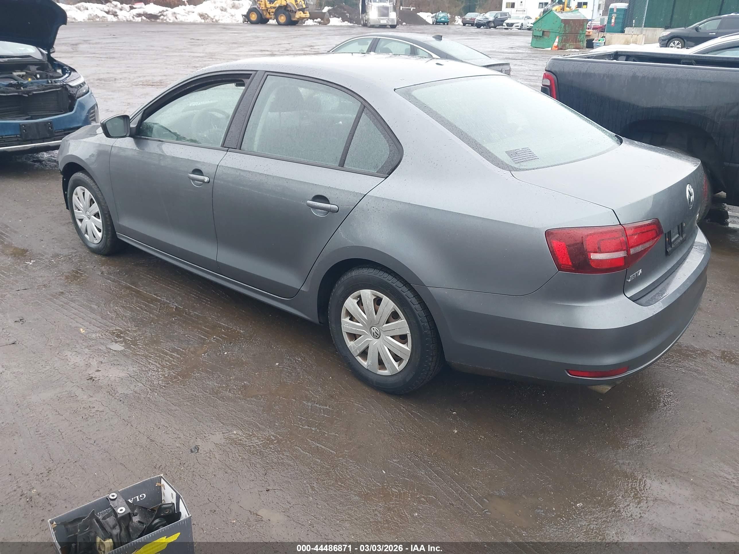 VOLKSWAGEN JETTA image 3