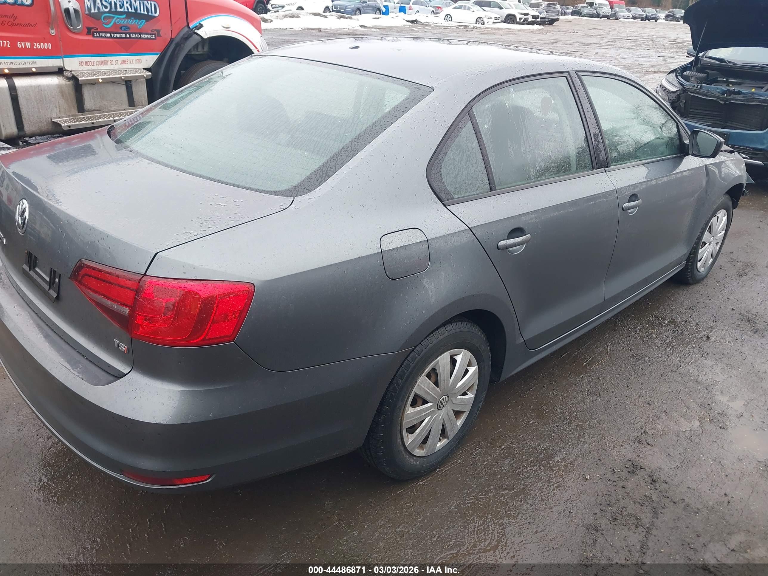 VOLKSWAGEN JETTA image 4