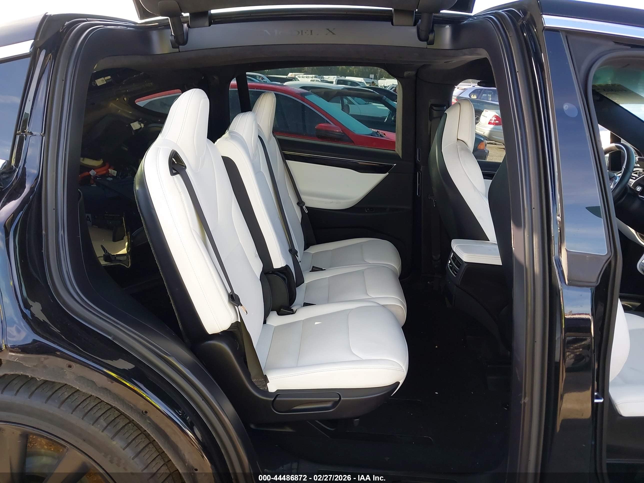 TESLA MODEL image 8