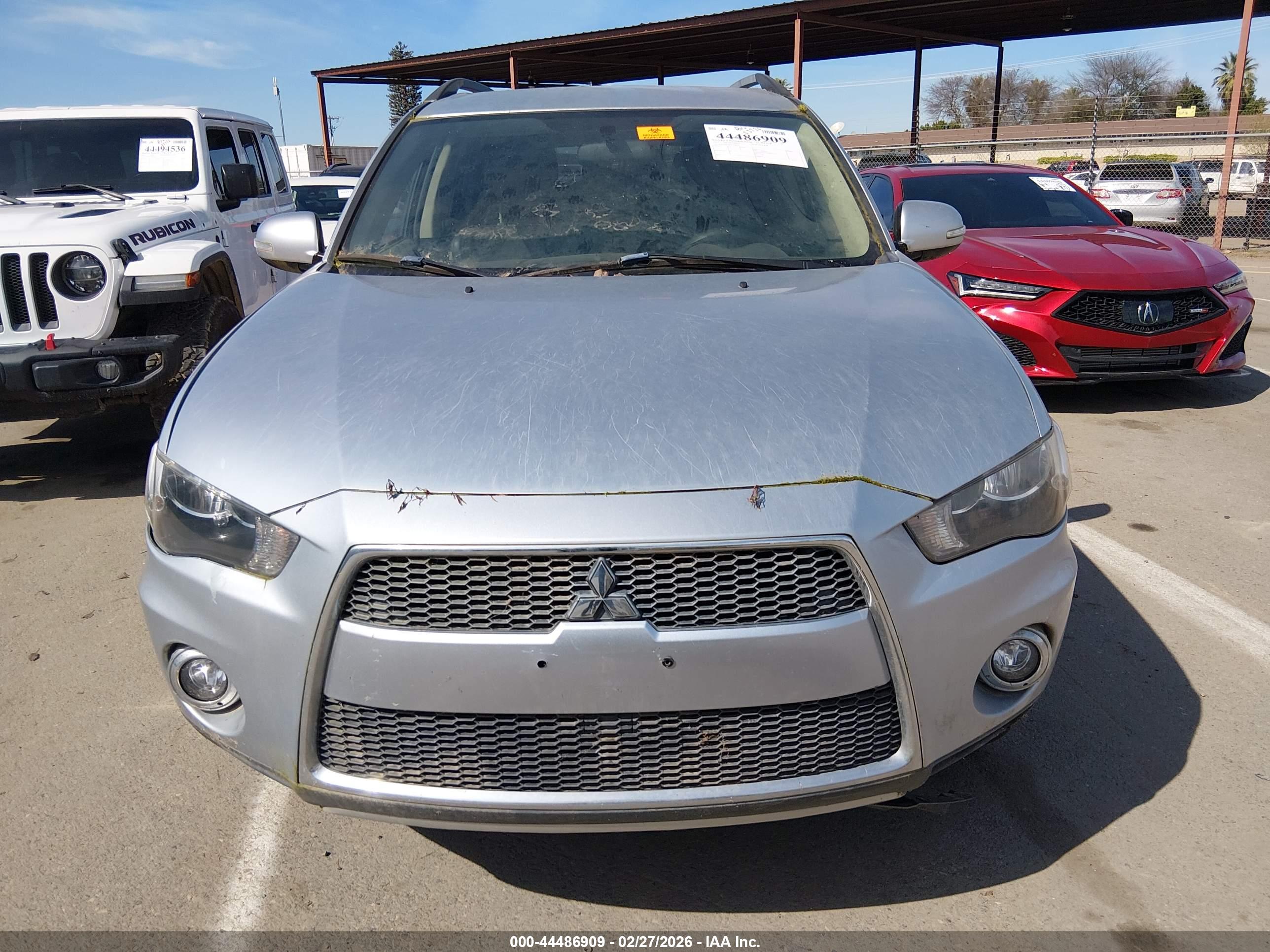 MITSUBISHI OUTLANDER image 10