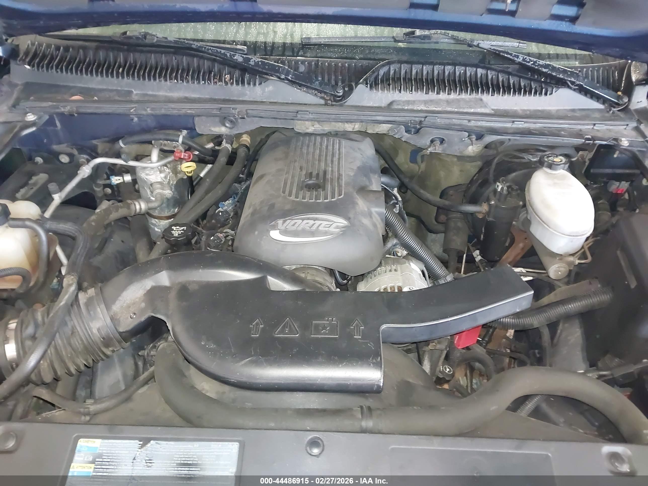 CHEVROLET TAHOE image 10