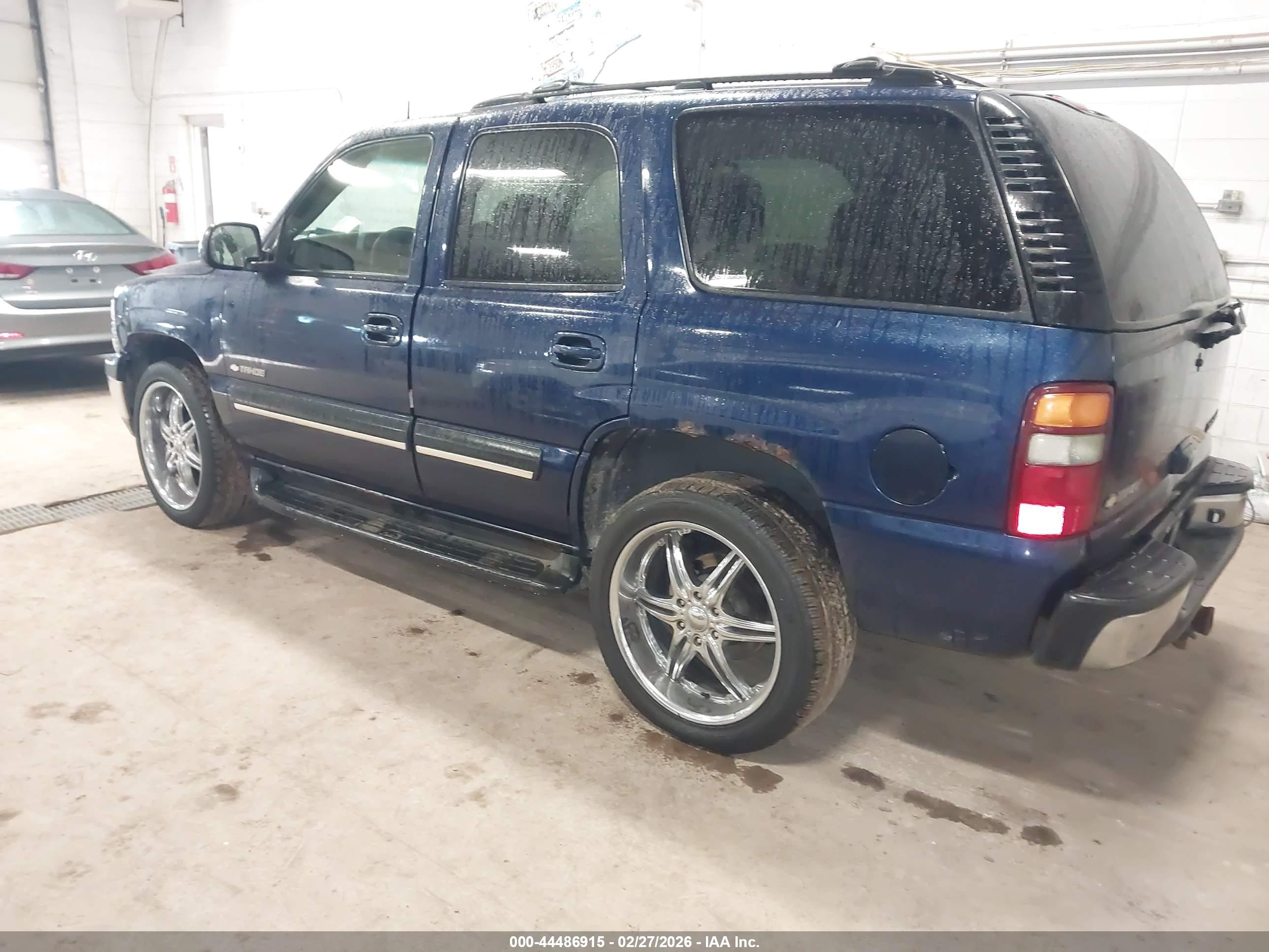CHEVROLET TAHOE image 3