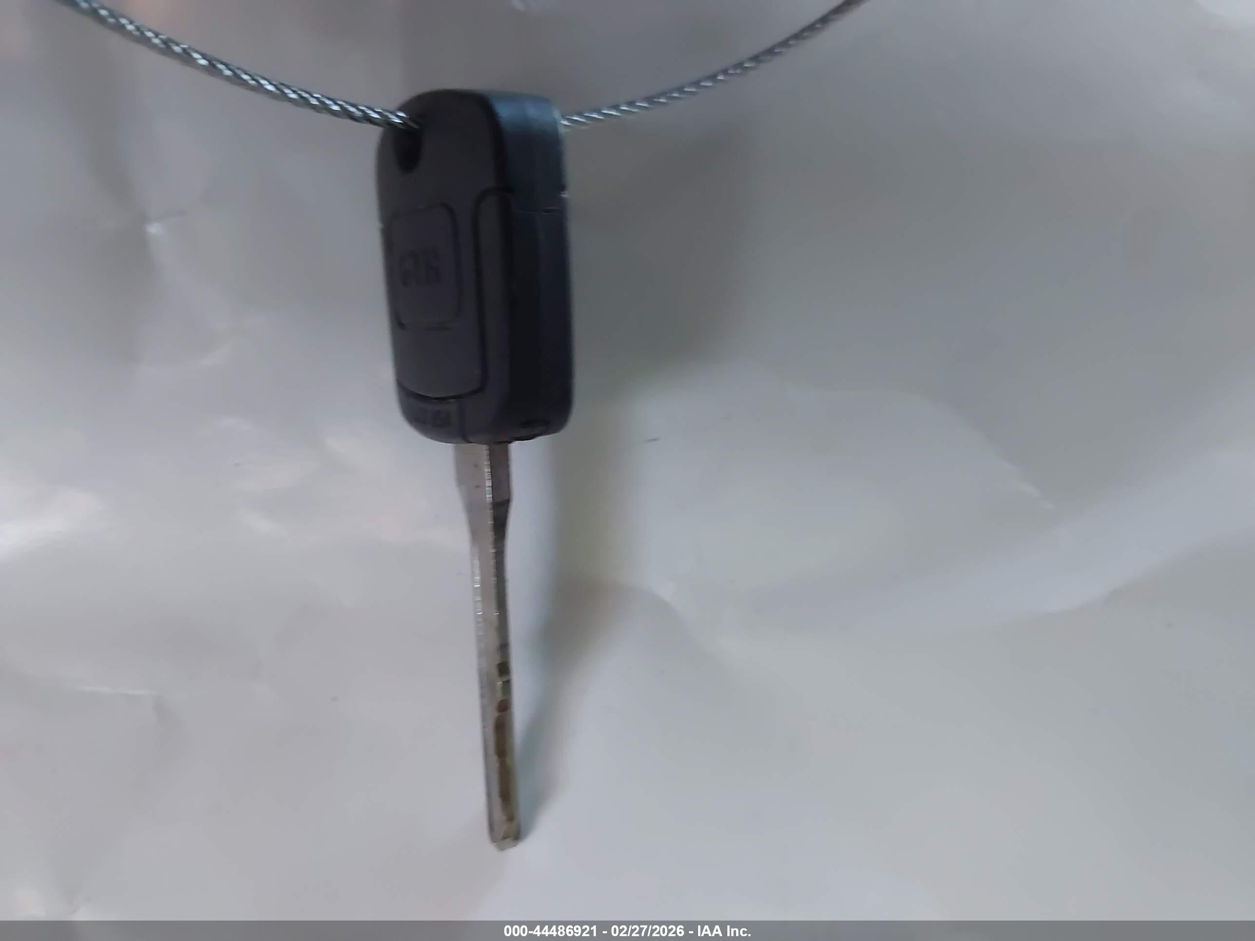 FORD EXPLORER image 11
