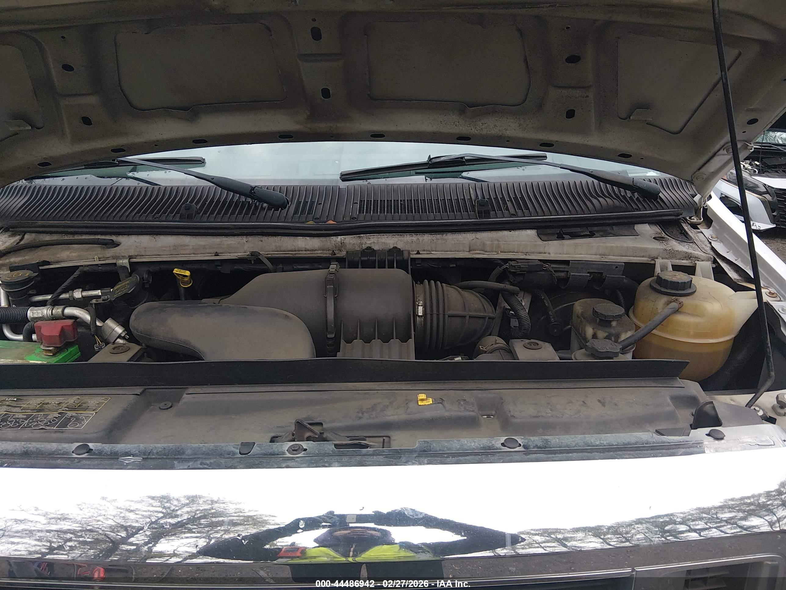 FORD E-250 image 10