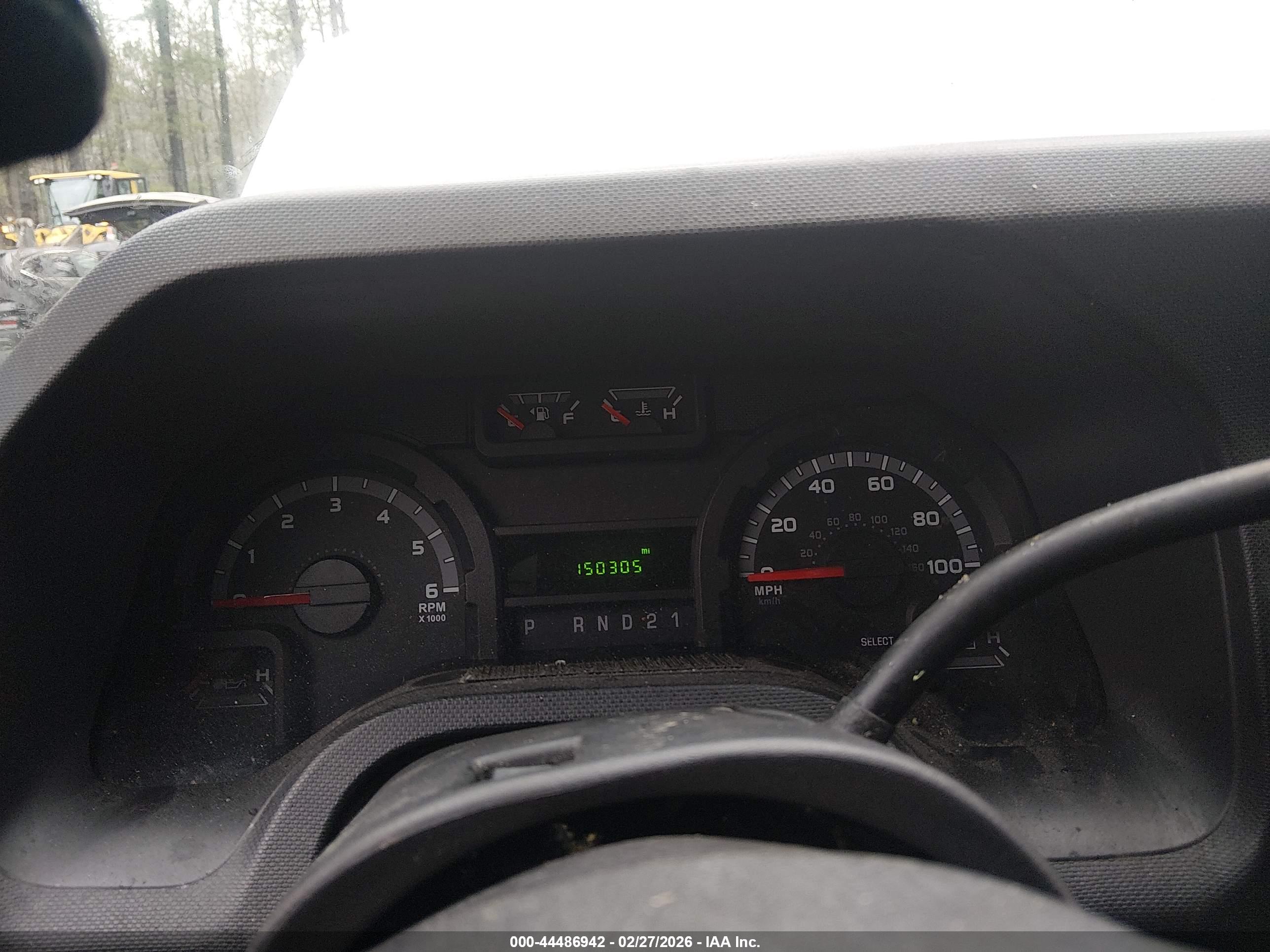 FORD E-250 image 7
