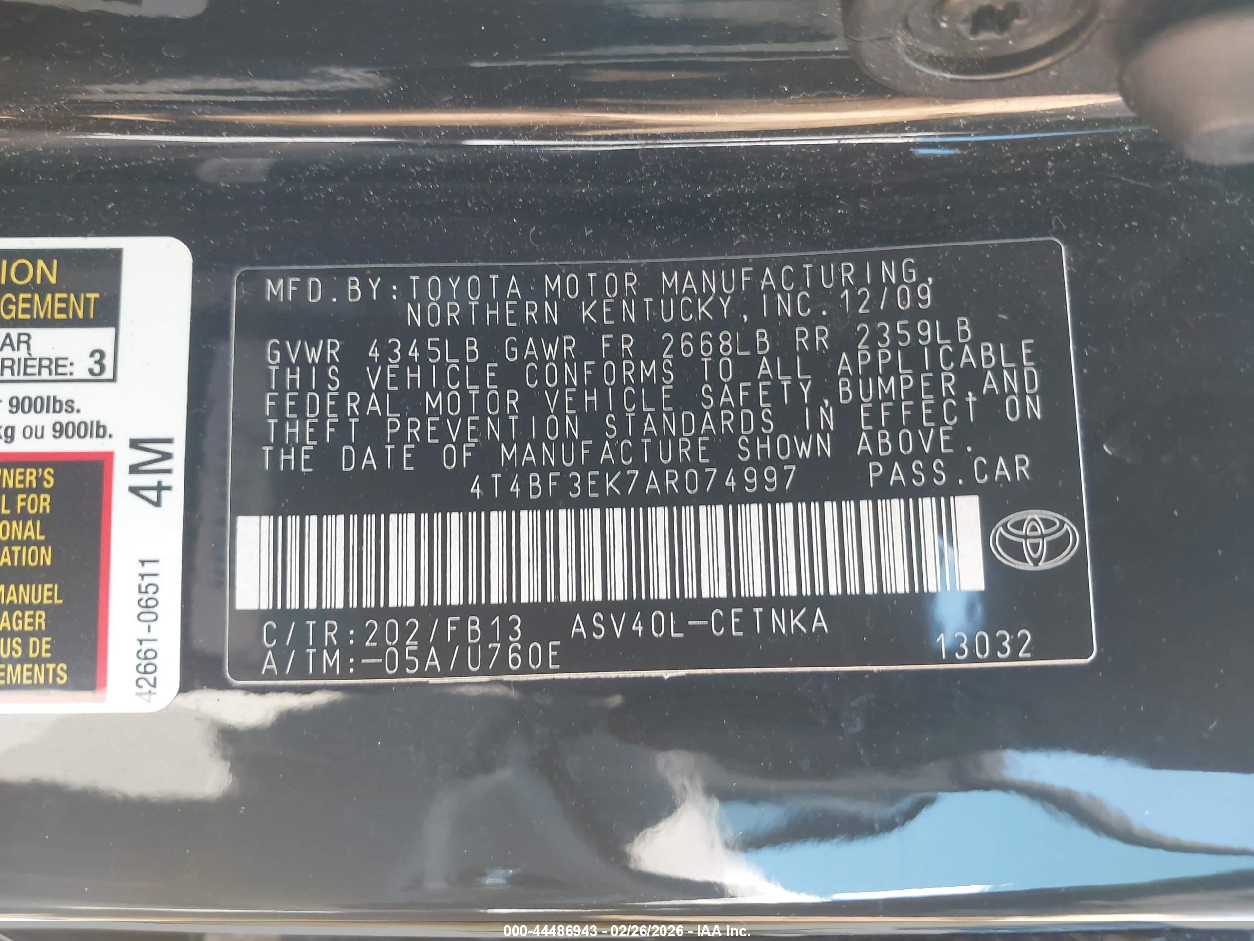 TOYOTA CAMRY image 9