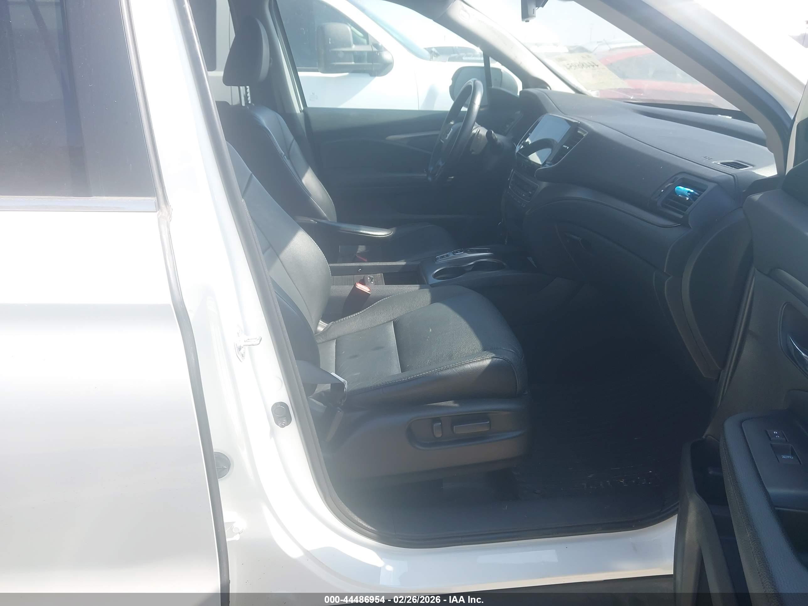 HONDA PILOT image 5