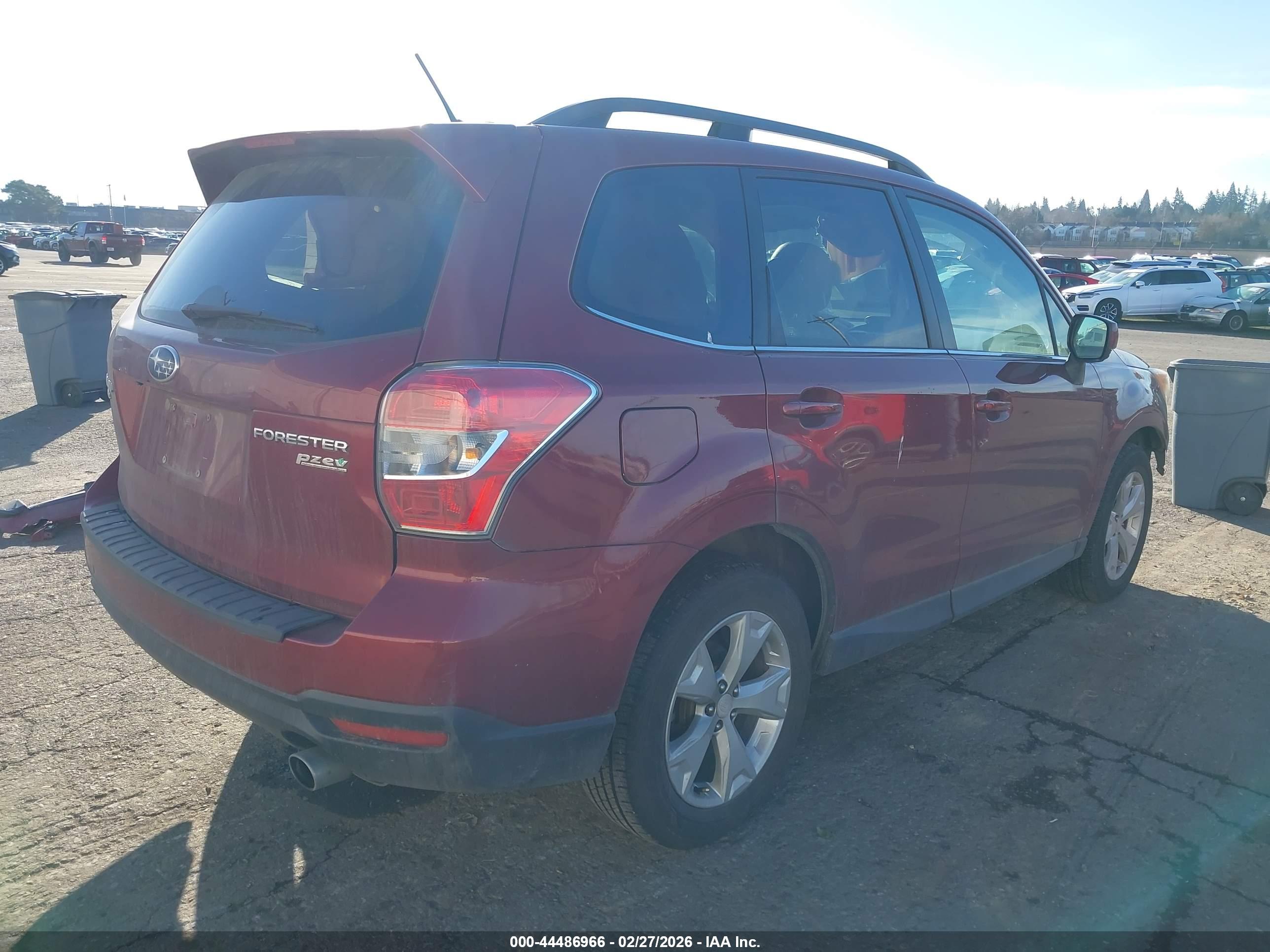 SUBARU FORESTER image 4
