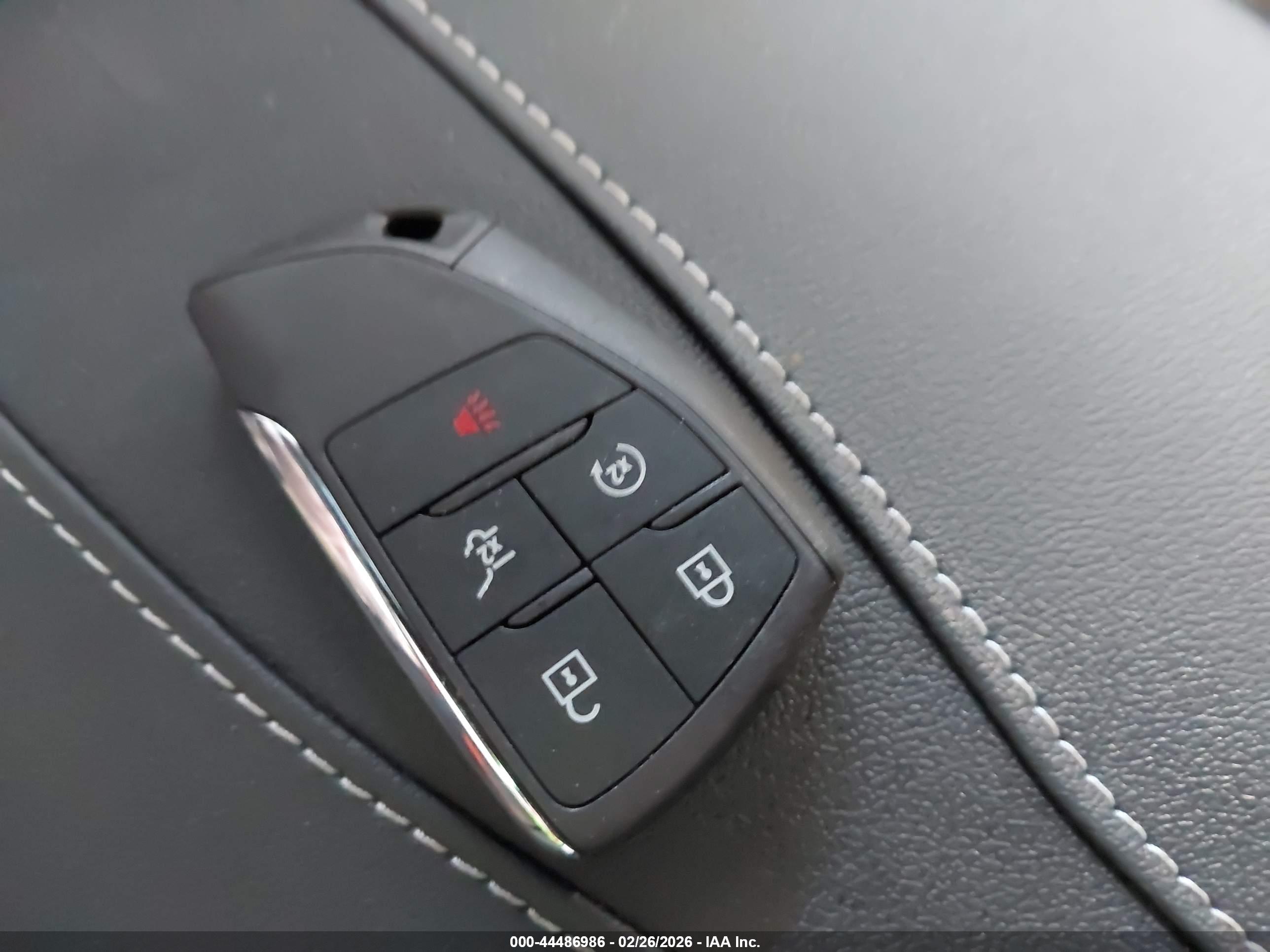CHEVROLET TRAVERSE image 11