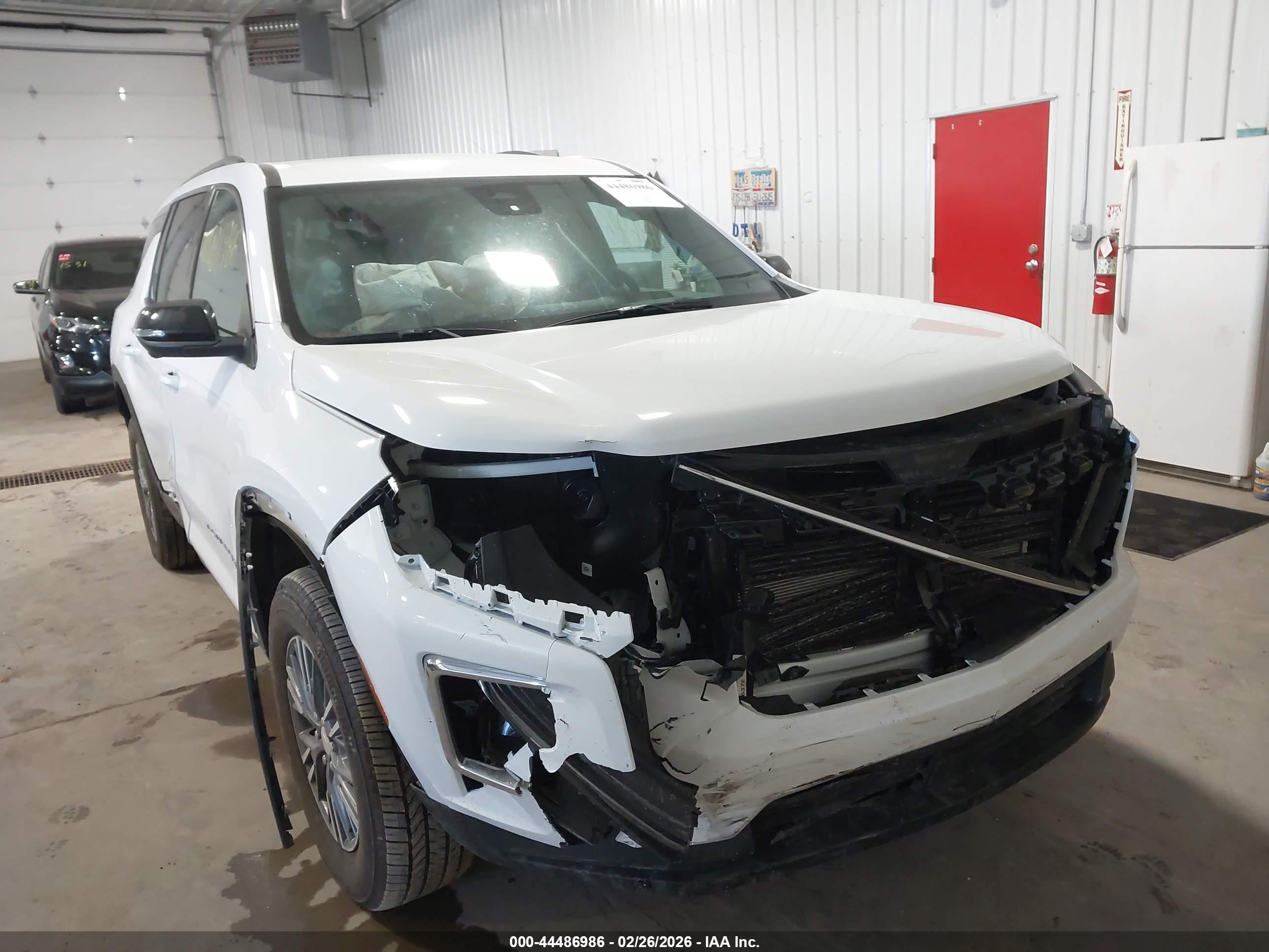 CHEVROLET TRAVERSE image 6